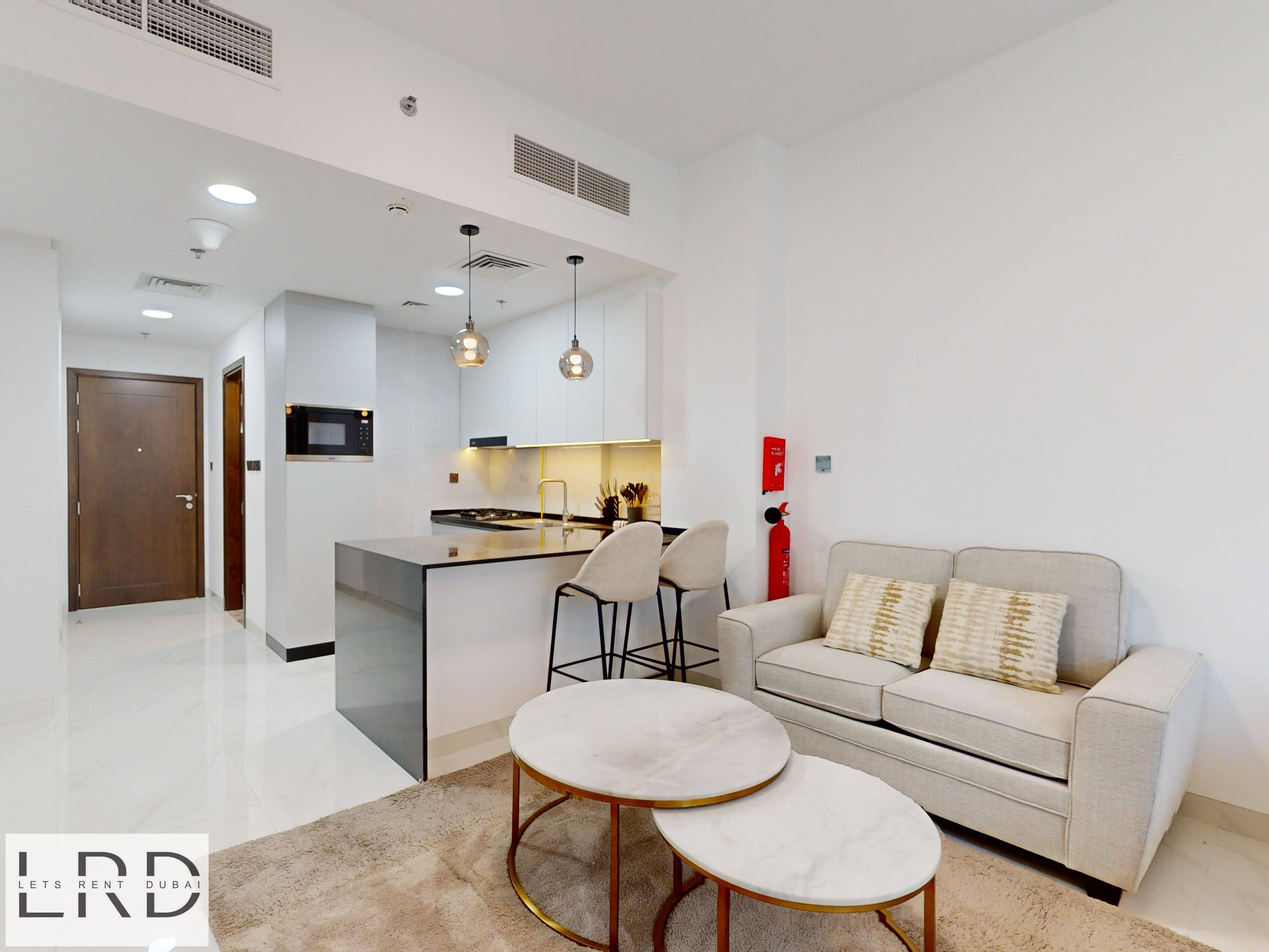 Modern and Fully Furnished Studio with Balcony