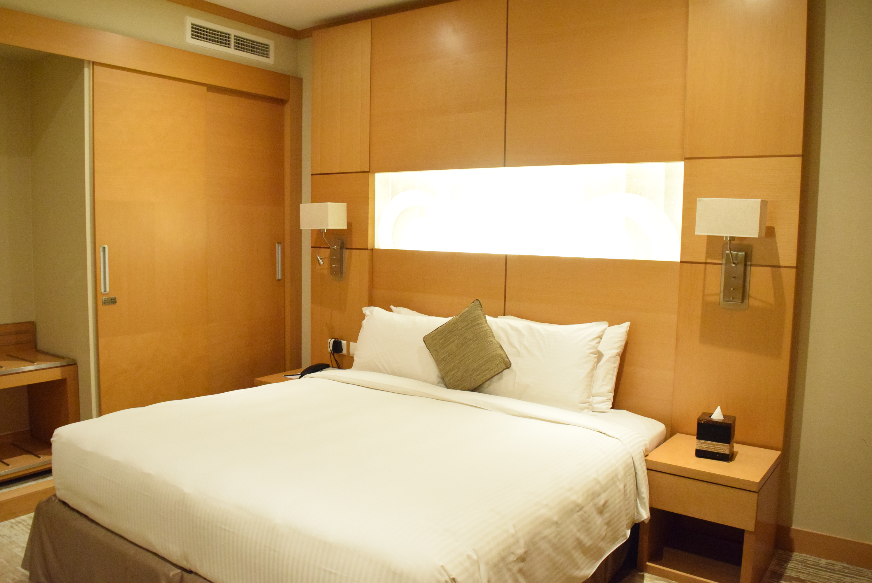 Furnished| Bills Included| DIFC| Trade Center Area