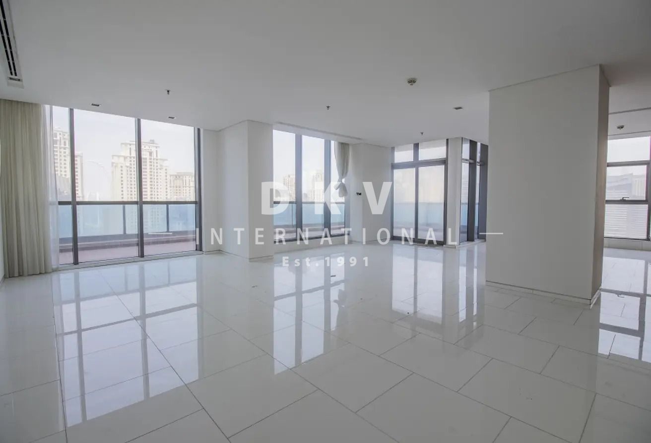 Panoramic view of Marina | Upgraded | Modern