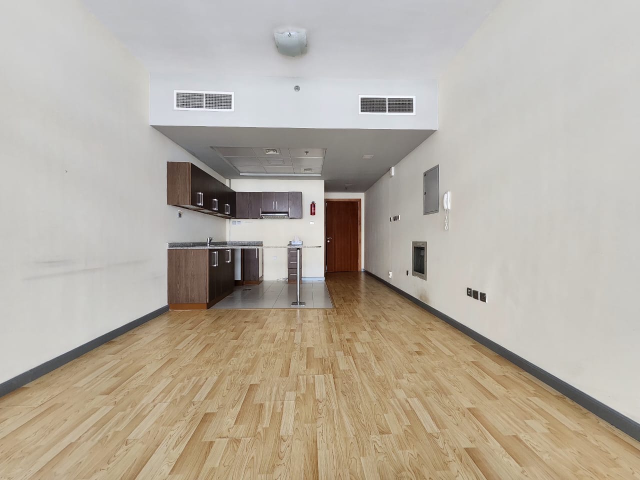 apartment card
