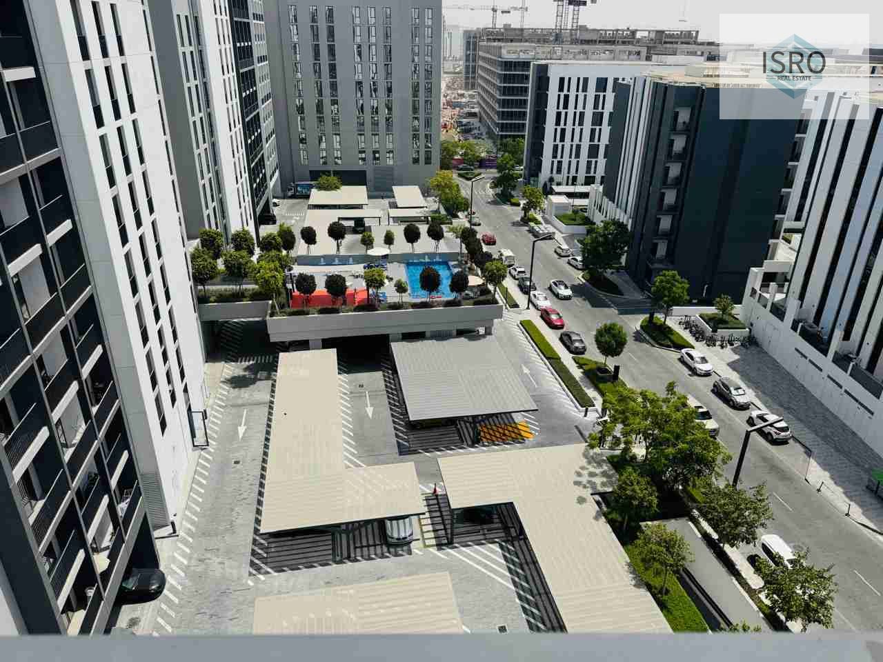 Al jada Community luxury apartments close to sharjah University