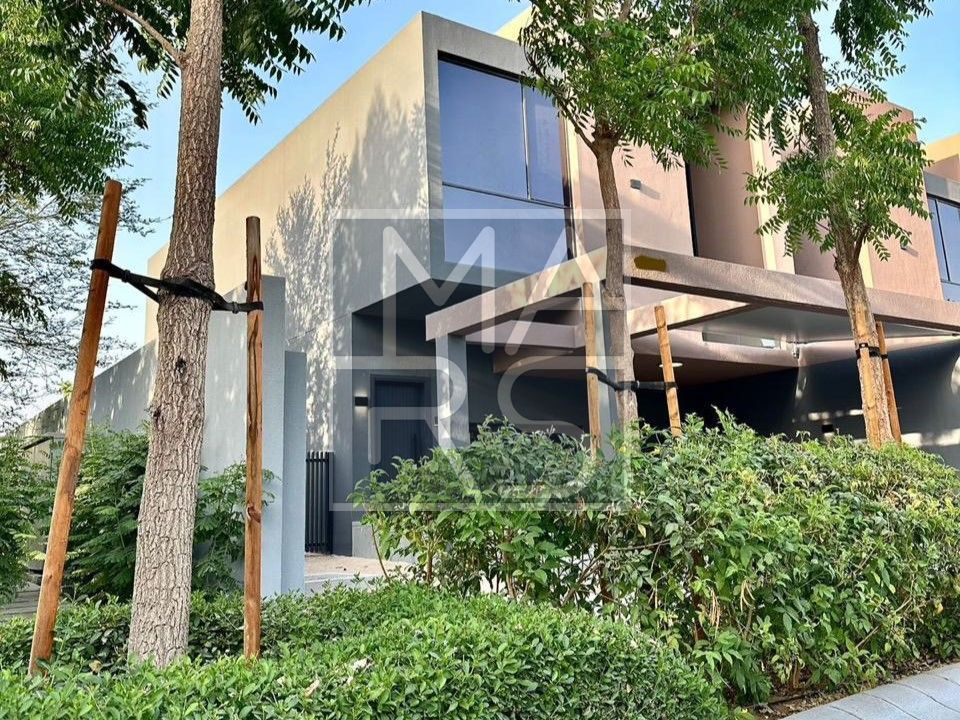 Spacious 3BR Smart Home|Corner Unit |Large Plot