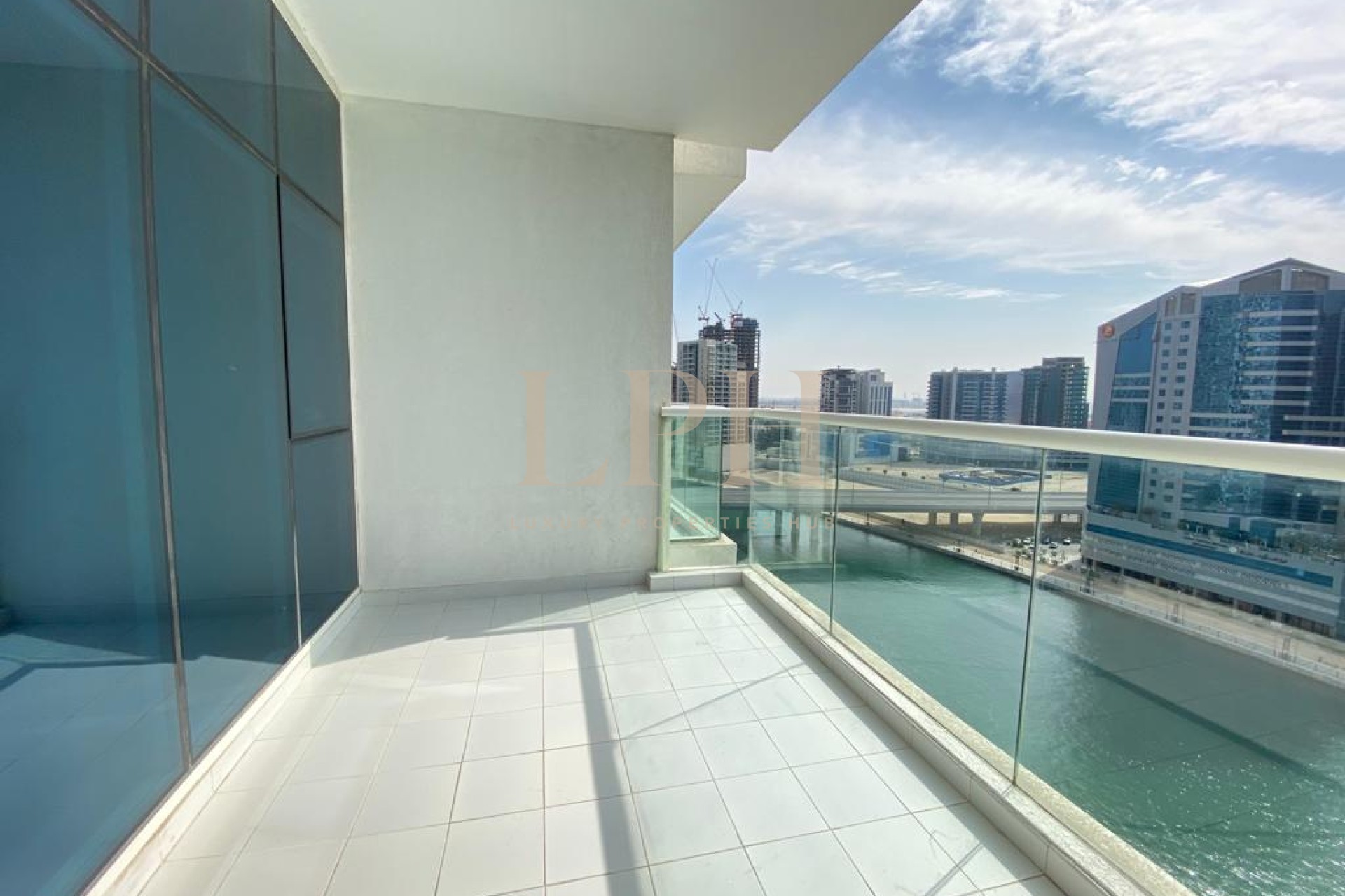 Fully Furnished | Full Canal View | Prime Location
