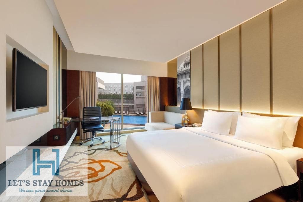 5 Star Property I Furnished I Dishwasher I Free Housekeeping | Free Parking l Gym l Pool