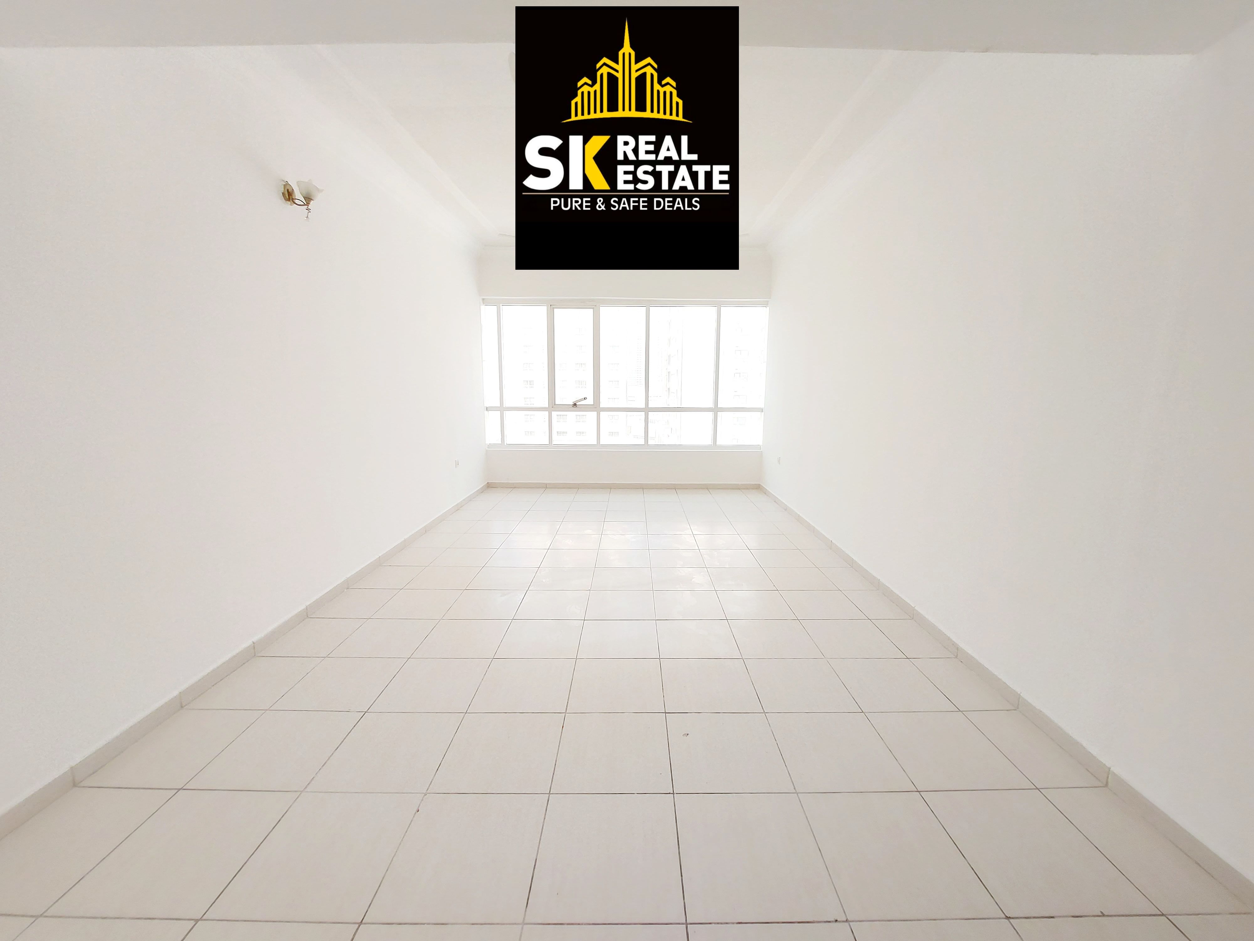 HOT OFFER _ READY TO MOVE _ SPACIOUS 2 BHK IN 48K 4 CHQS _ GYM SWIMMING POOL FREE
