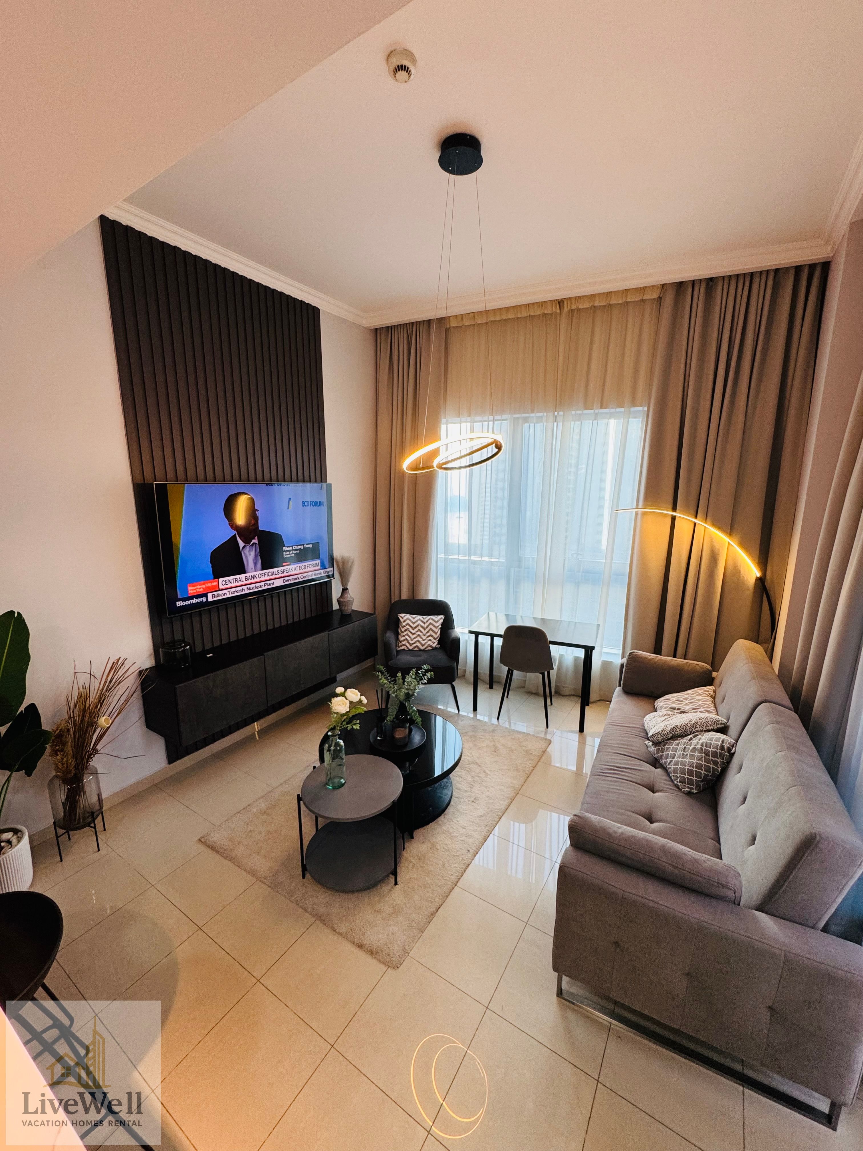 Bay Central Sea and Canal View 1 Bedroom