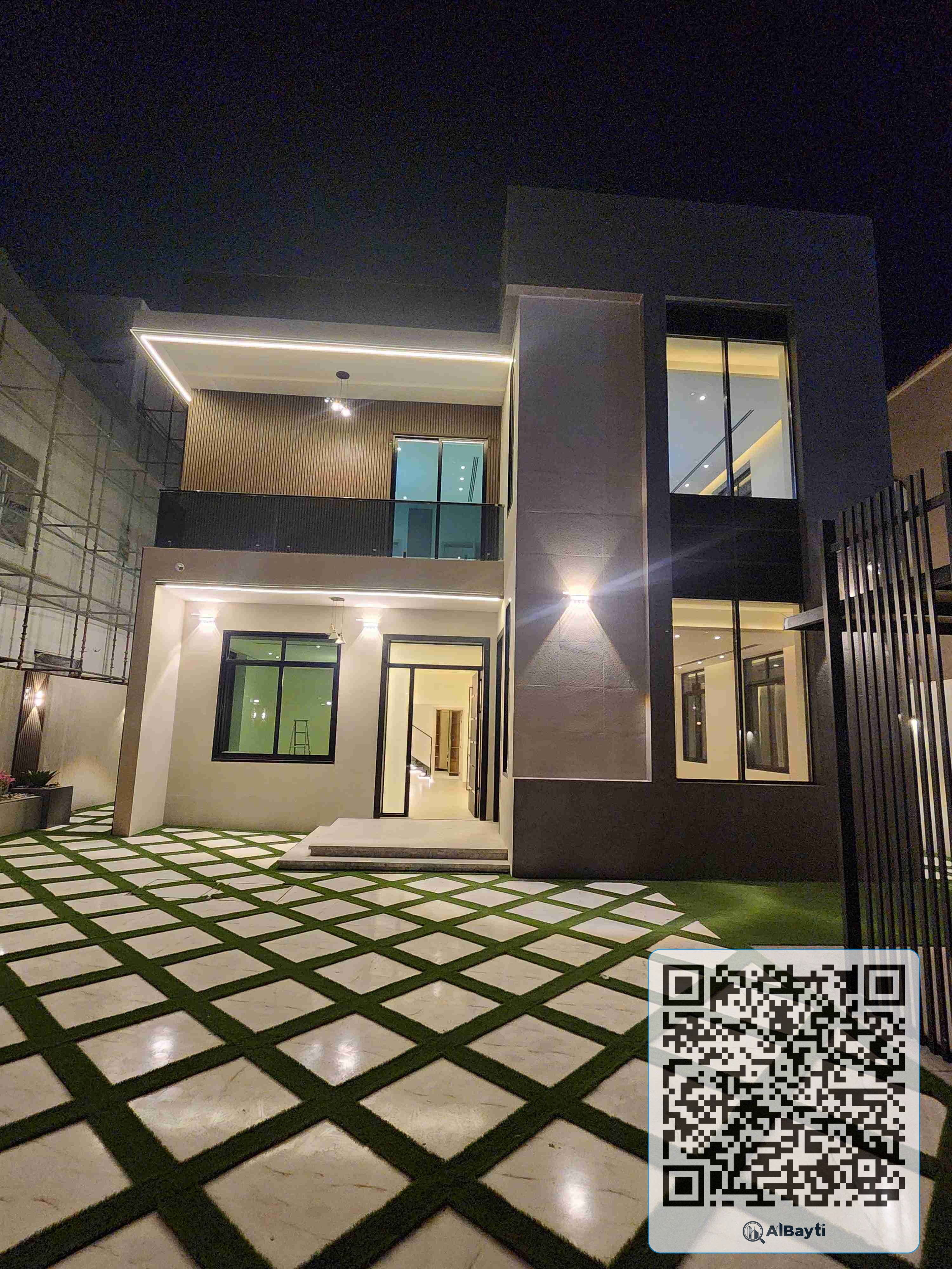 Brand new And luxury villa For sale.