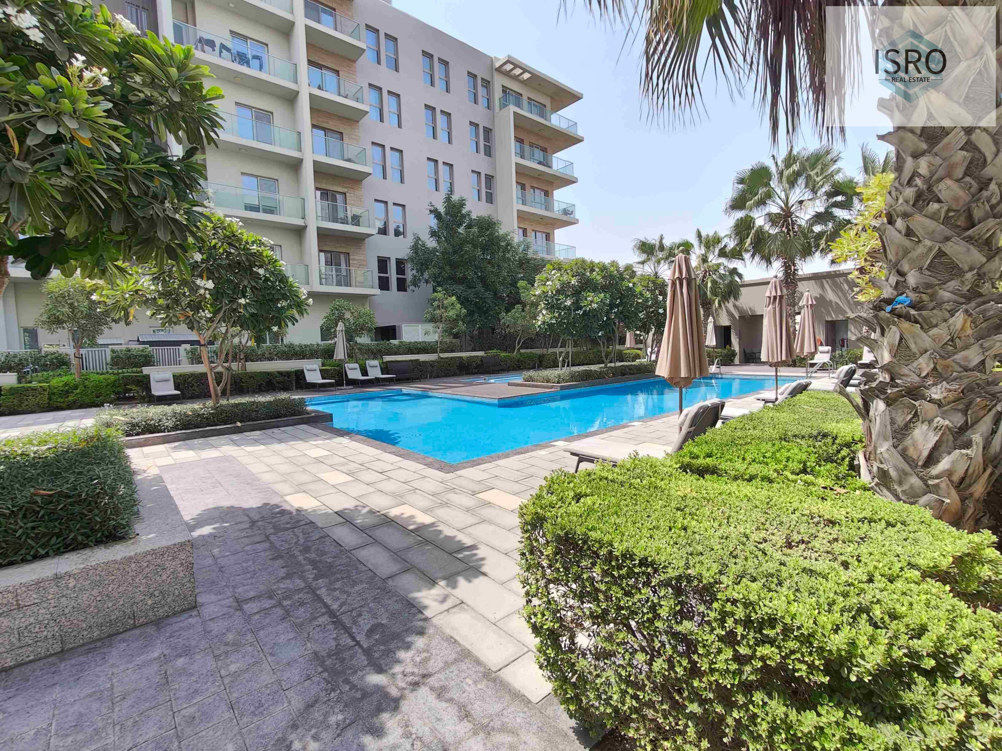 1BR||HUGE BALCONY||TWO WASHROOM||SEMI CLOSED KITCHEN