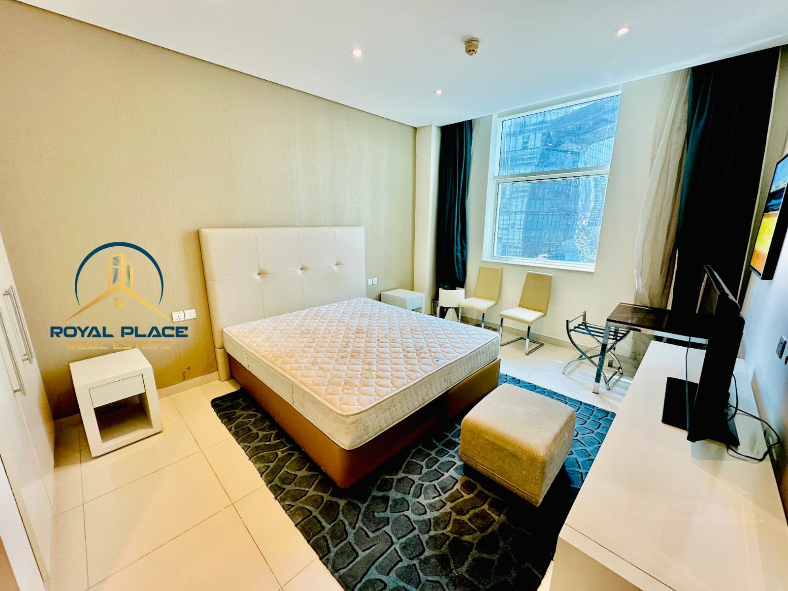 Fully Furnished | Spacious | Vacant | Bright