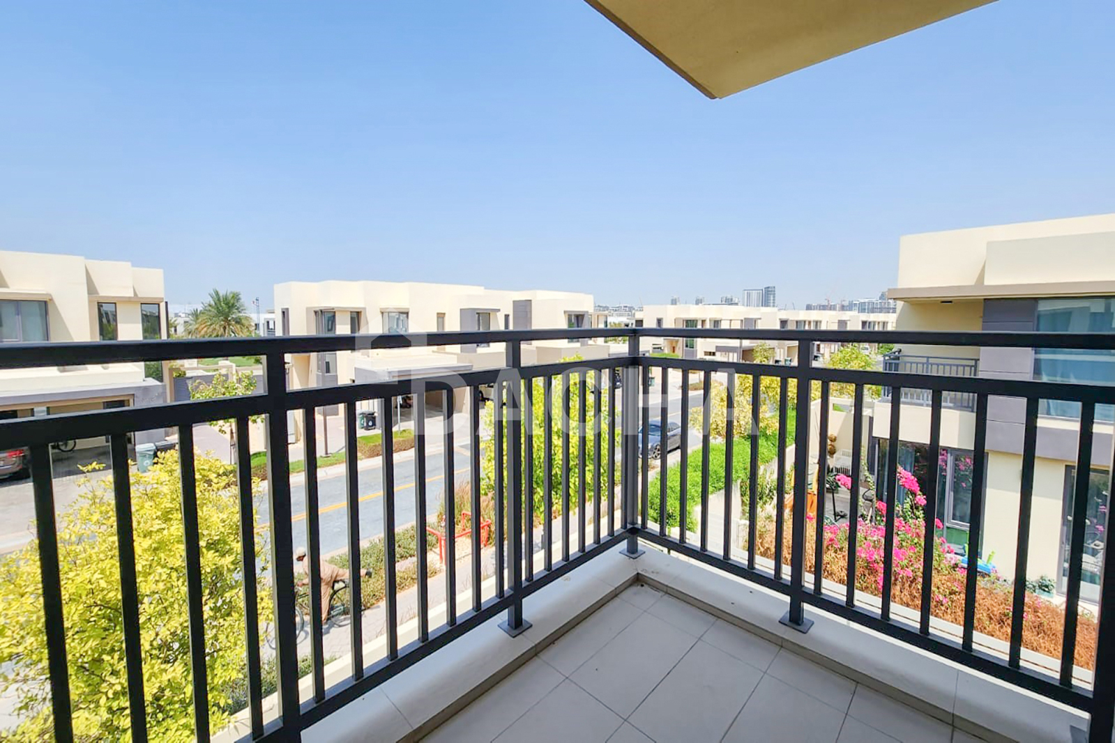 Well Maintained | Corner Unit | VACANT