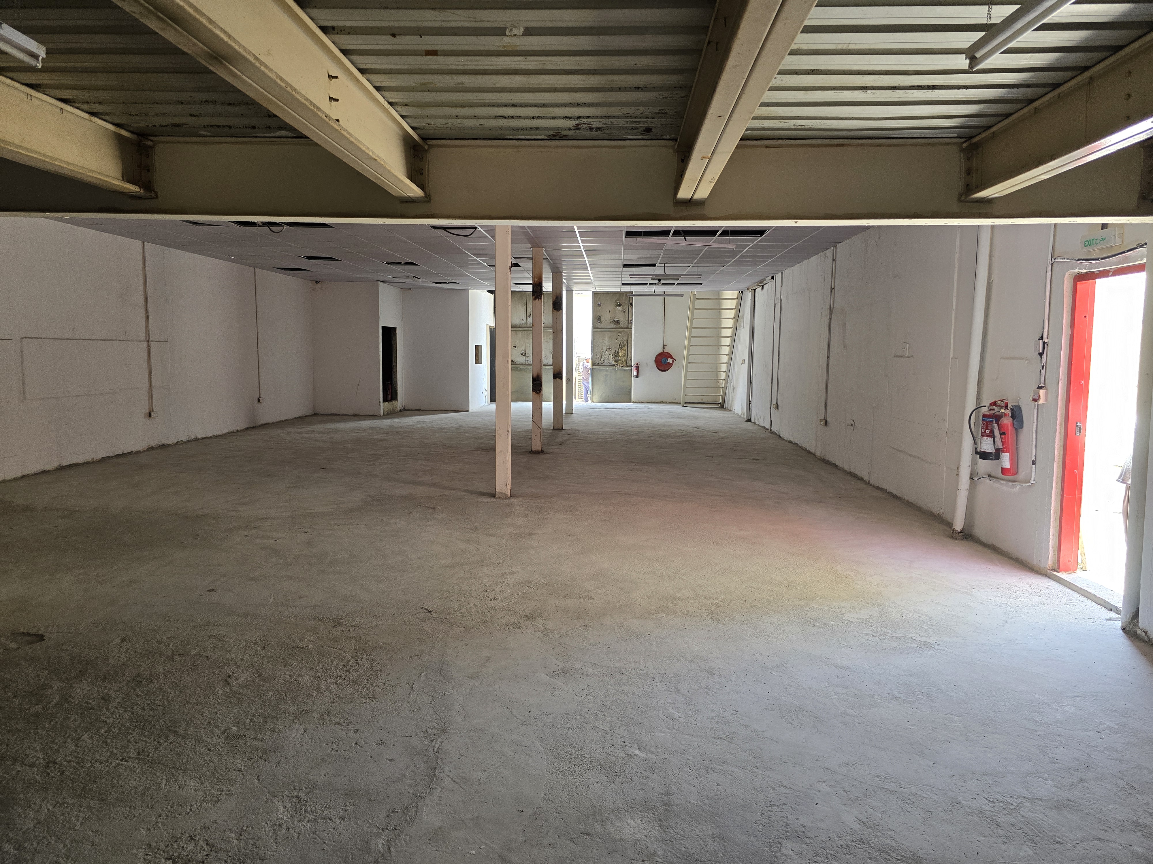 6900 Sqft Warehouse 3 Phase Power Office In Industrial Area 13 sharjah