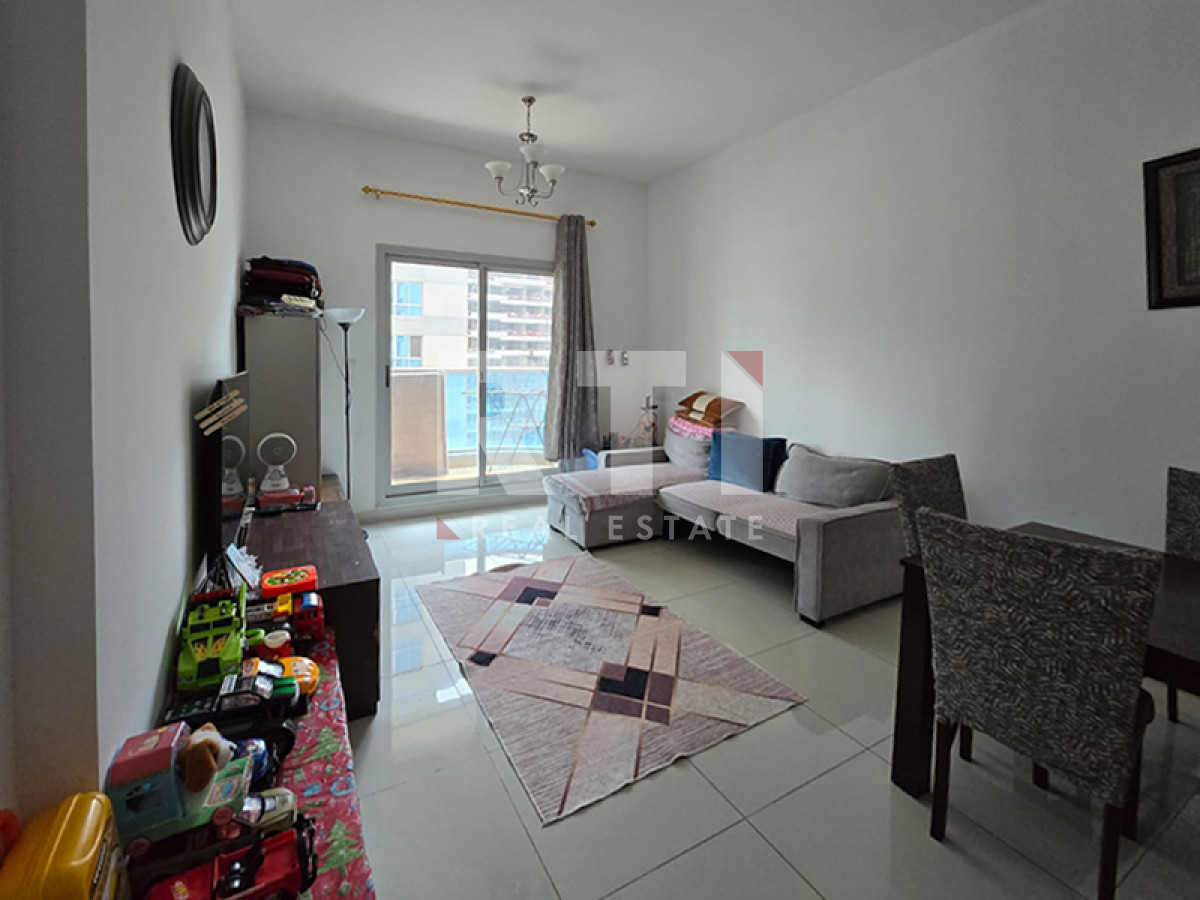 apartment card