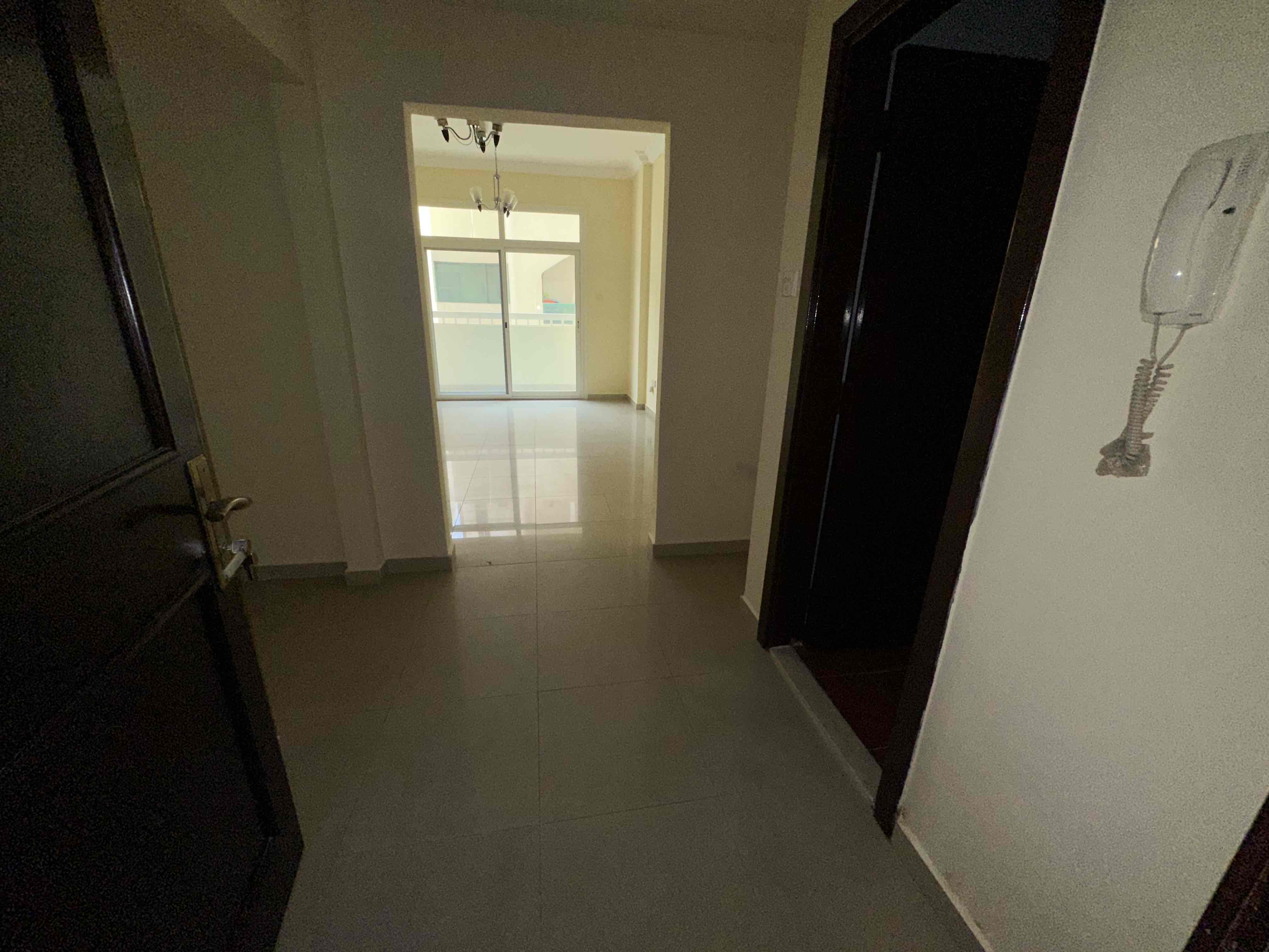 Spacious 2bhk like brand new// Free covered parking in floor // big size and open view unit