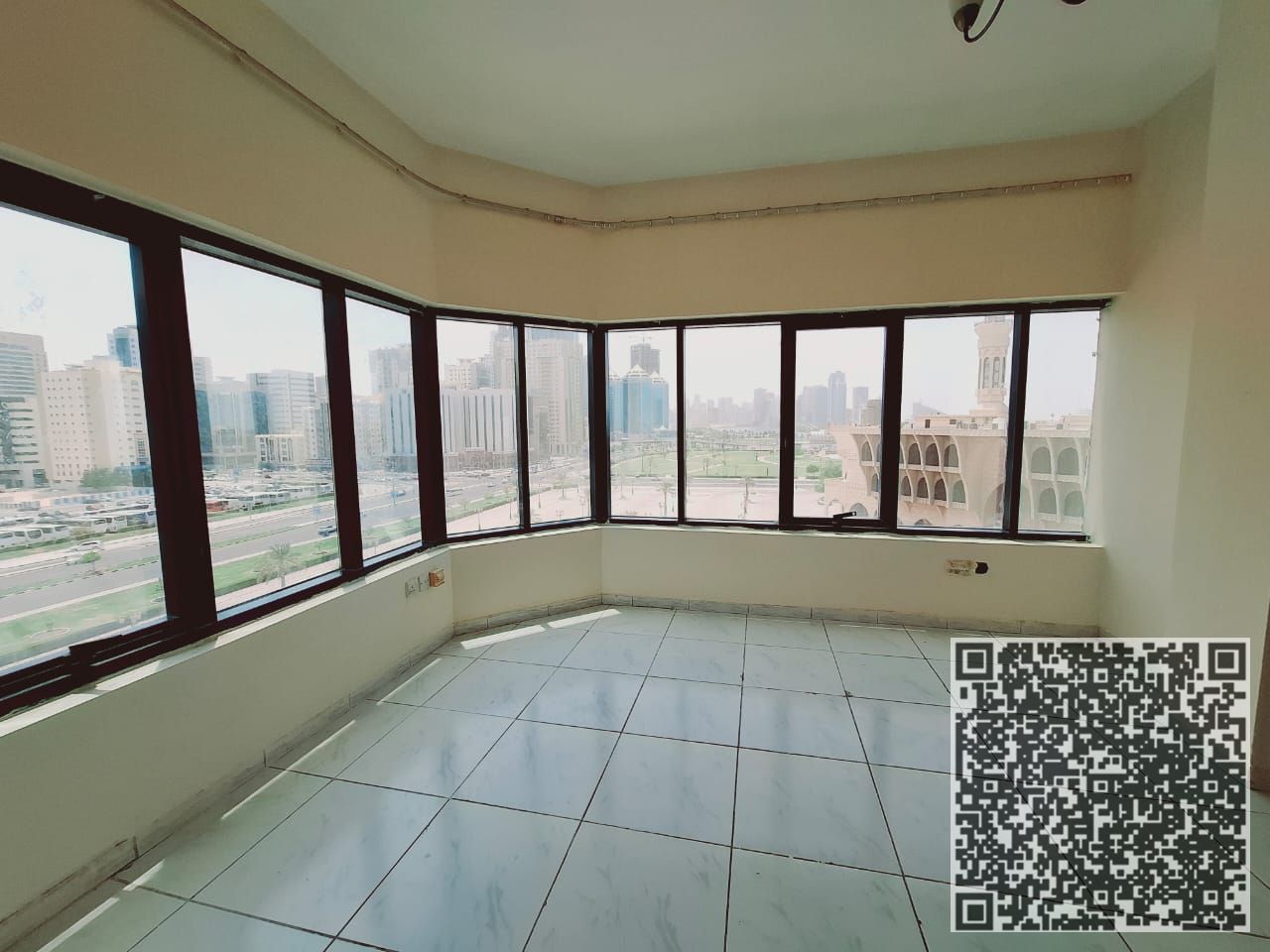 Chiller Free 3BHK Apartment | Prime Location | Near Saudi Mosque | Walk to Corniche | Rent AED 55K | Al Soor, Sharjah