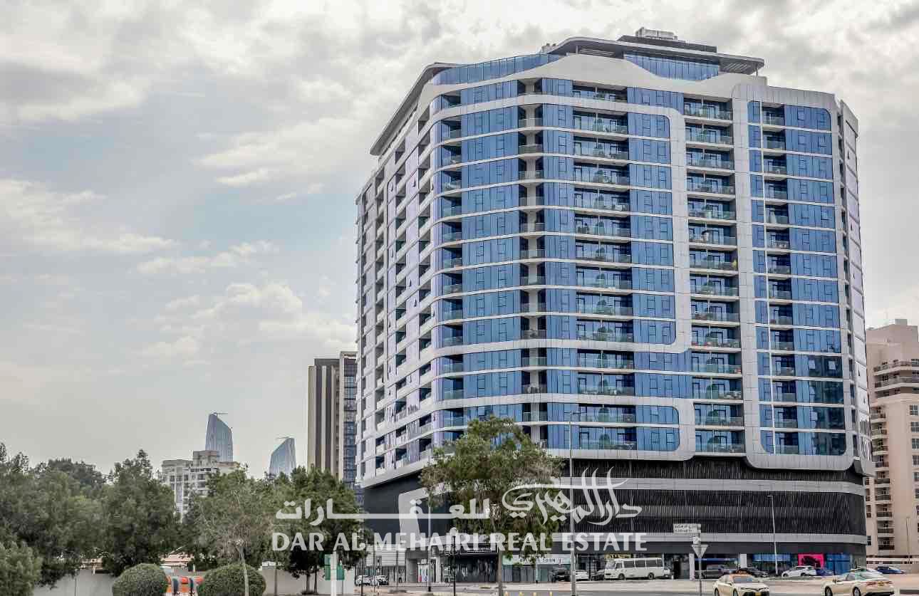 Luxurious 3 BR @ Azurite Tower- Al Jaddaf