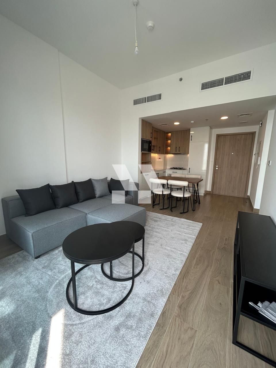 apartment card