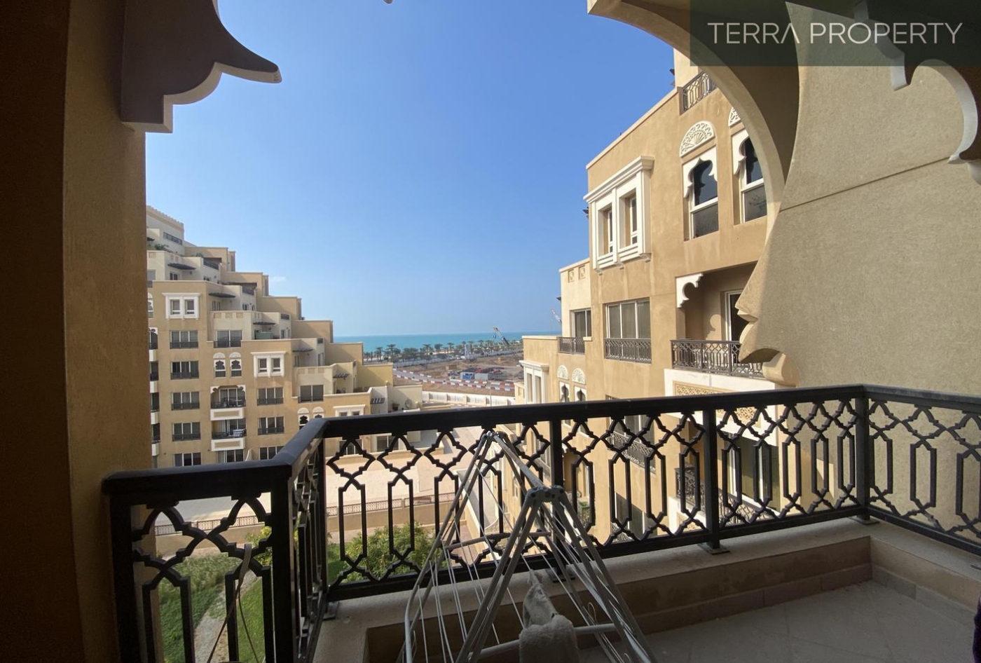 Great Investment | Studio | Casino Island