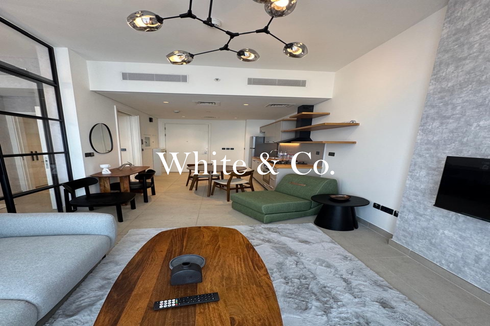 Newly Furnished l Chiller Free l 1 Bed