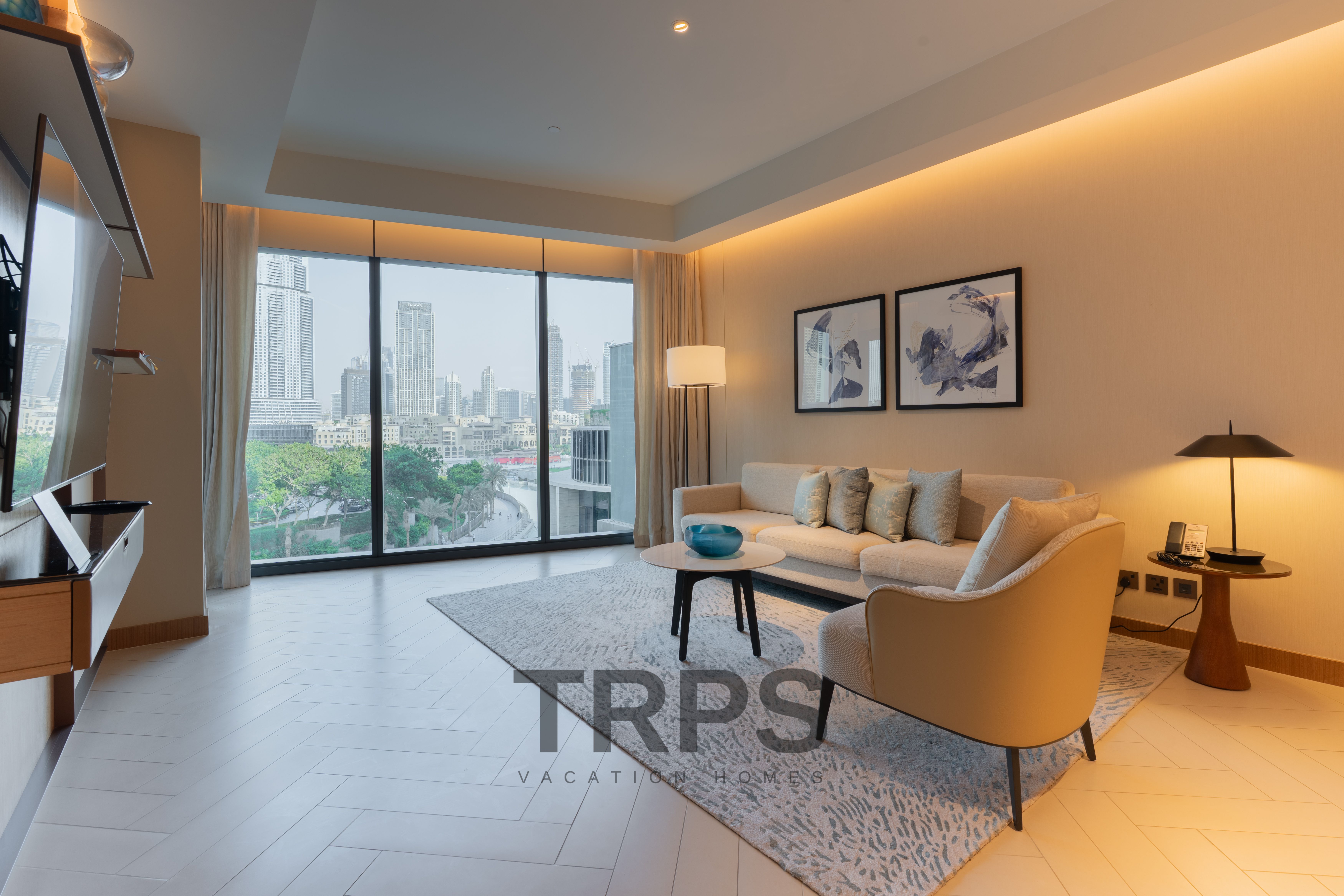 Burj Khalifa View | Luxury Living | Bills Included