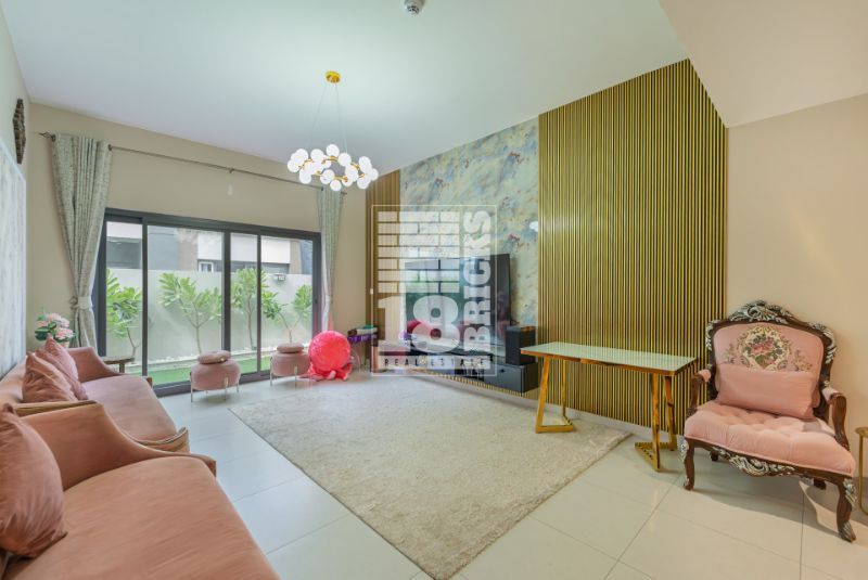 Huge Layout 4BR Villa | Fully Furnished | Vacant
