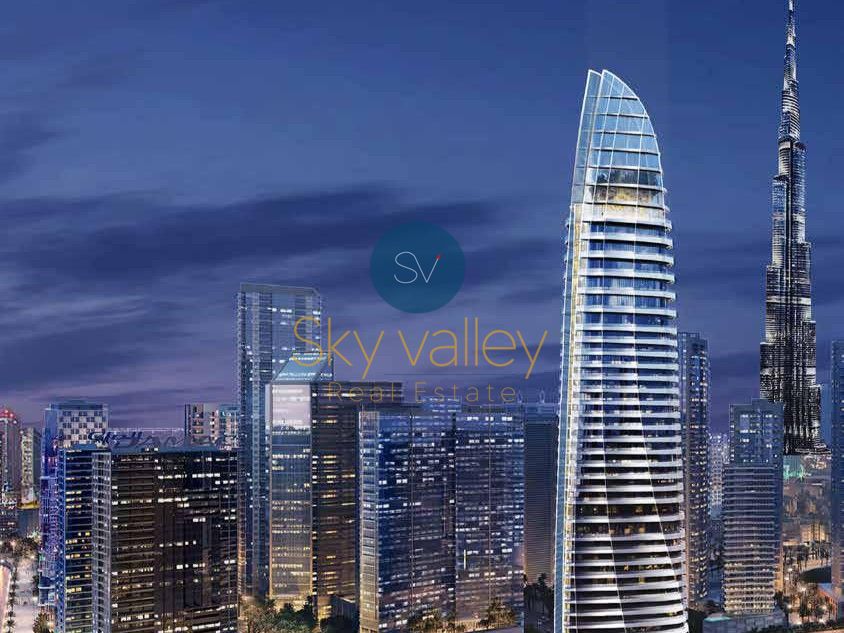 Elegant 2BR | Canal-Facing | Spacious Layout & Balcony