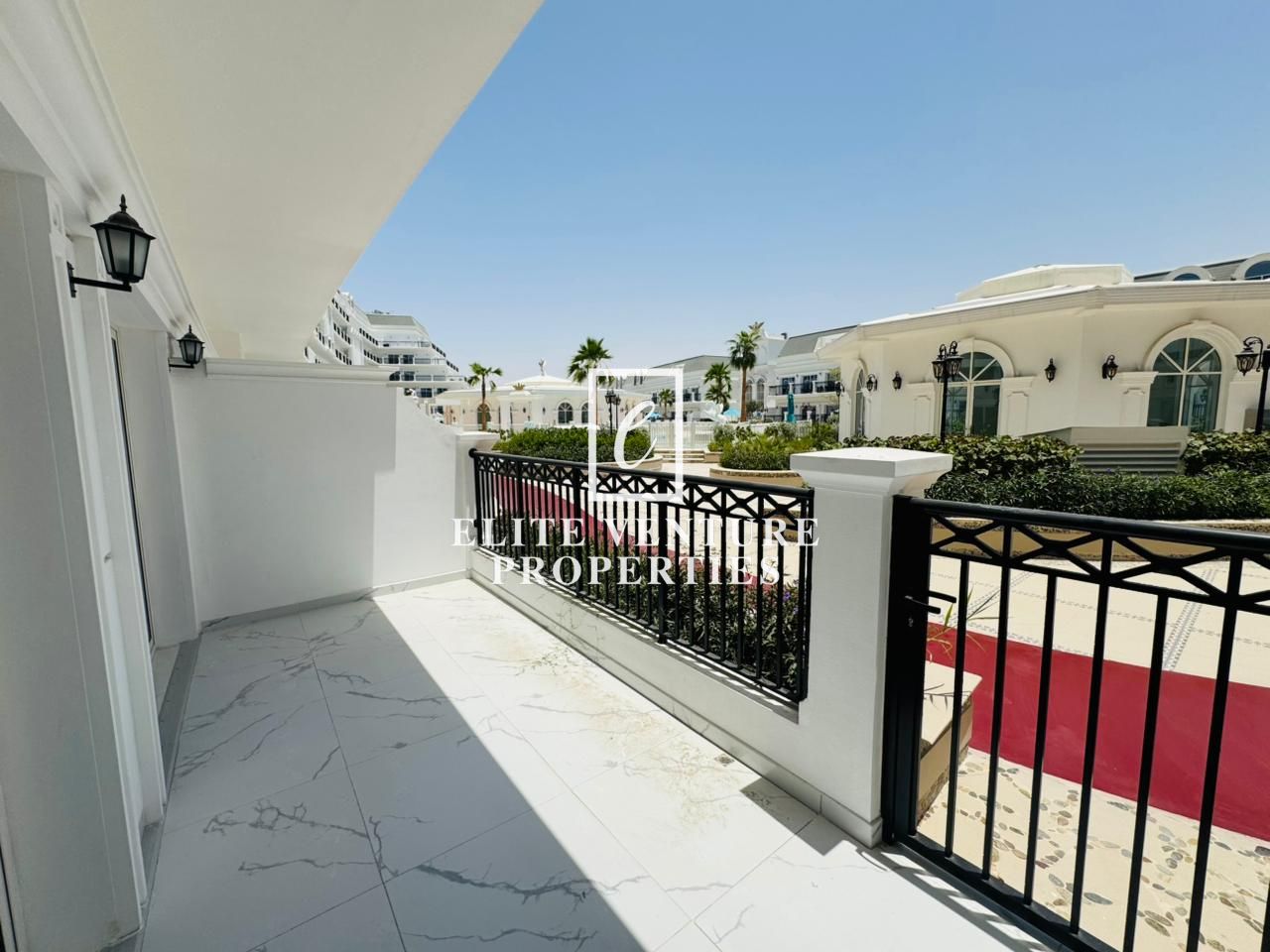 Elegant | Prime Location | Garden Access