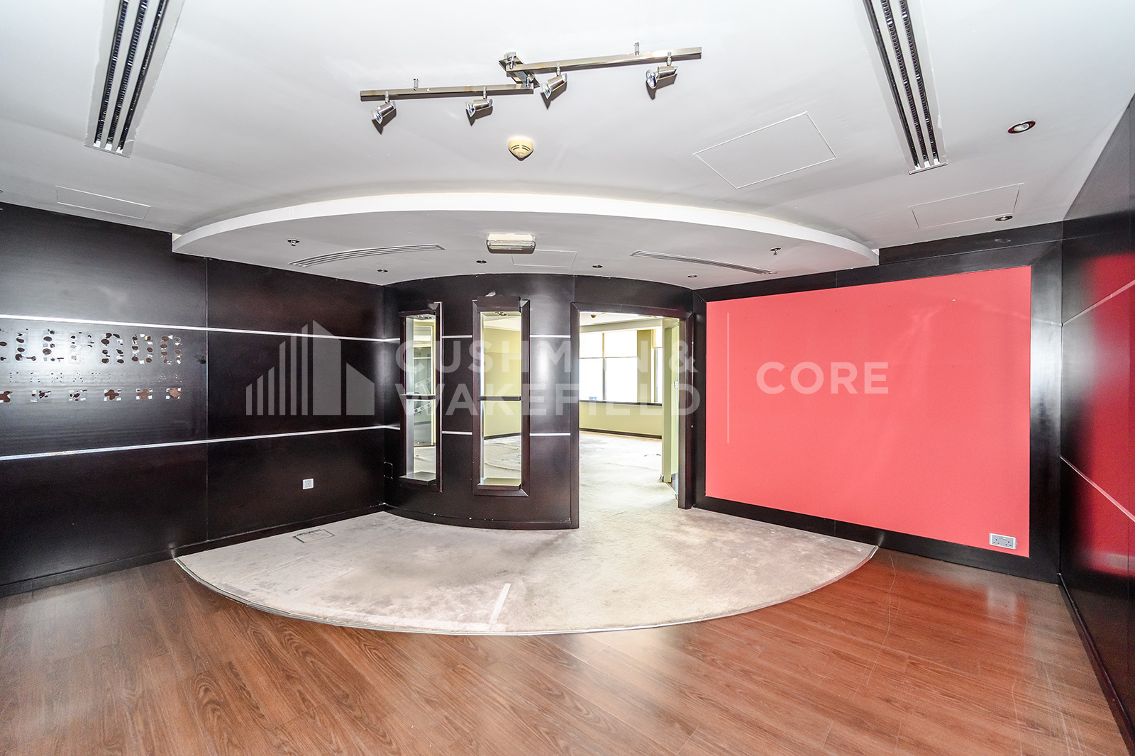 Fitted Office | Chiller Free | DDA License