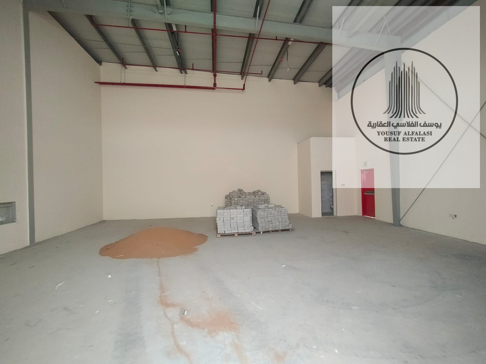 A unique investment opportunity for rent in Al Sajaa – a new warehouse complex, the first tenant!