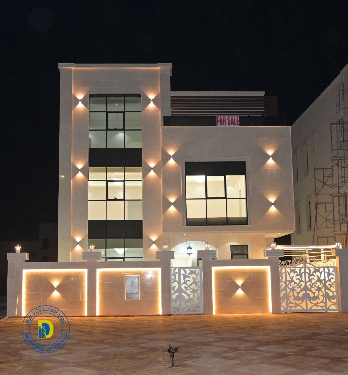 For sale in Al Zahya area, Ajman, a villa with 7 rooms, 3 halls and a terrace, at an excellent price