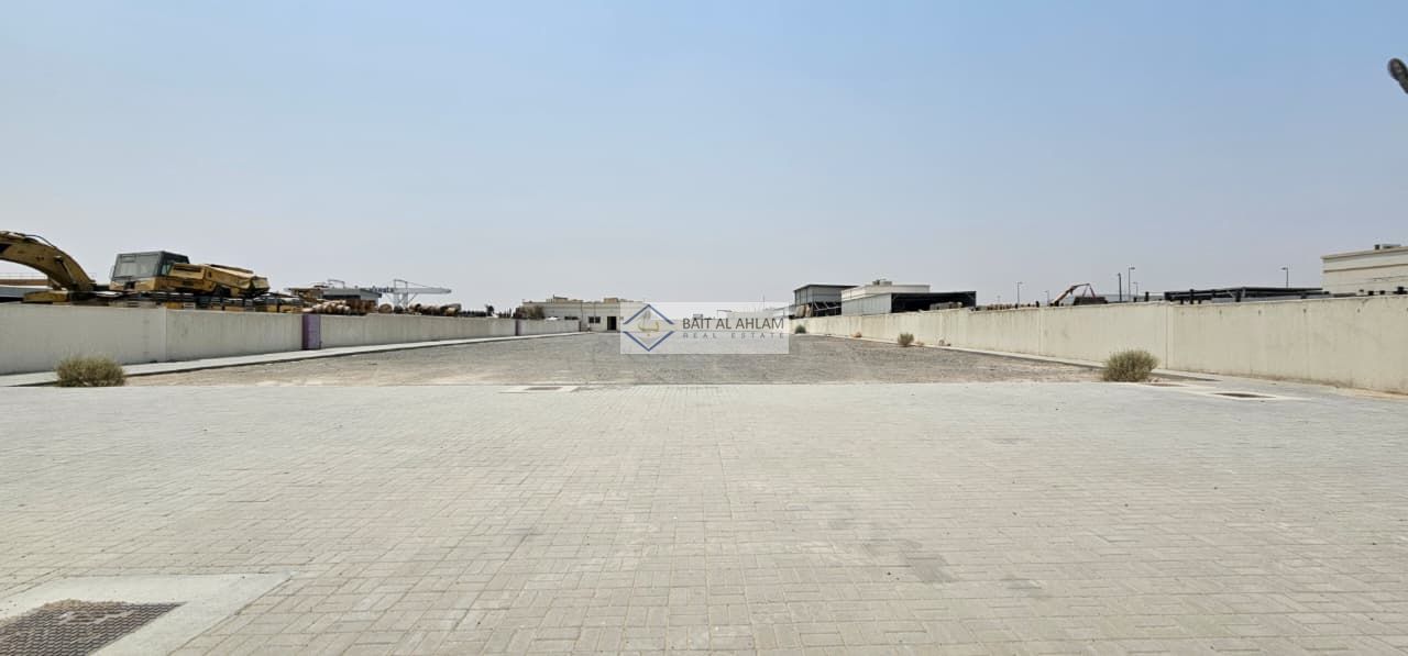 20000 SQFT YARD FOR RENT IN SAJA !!