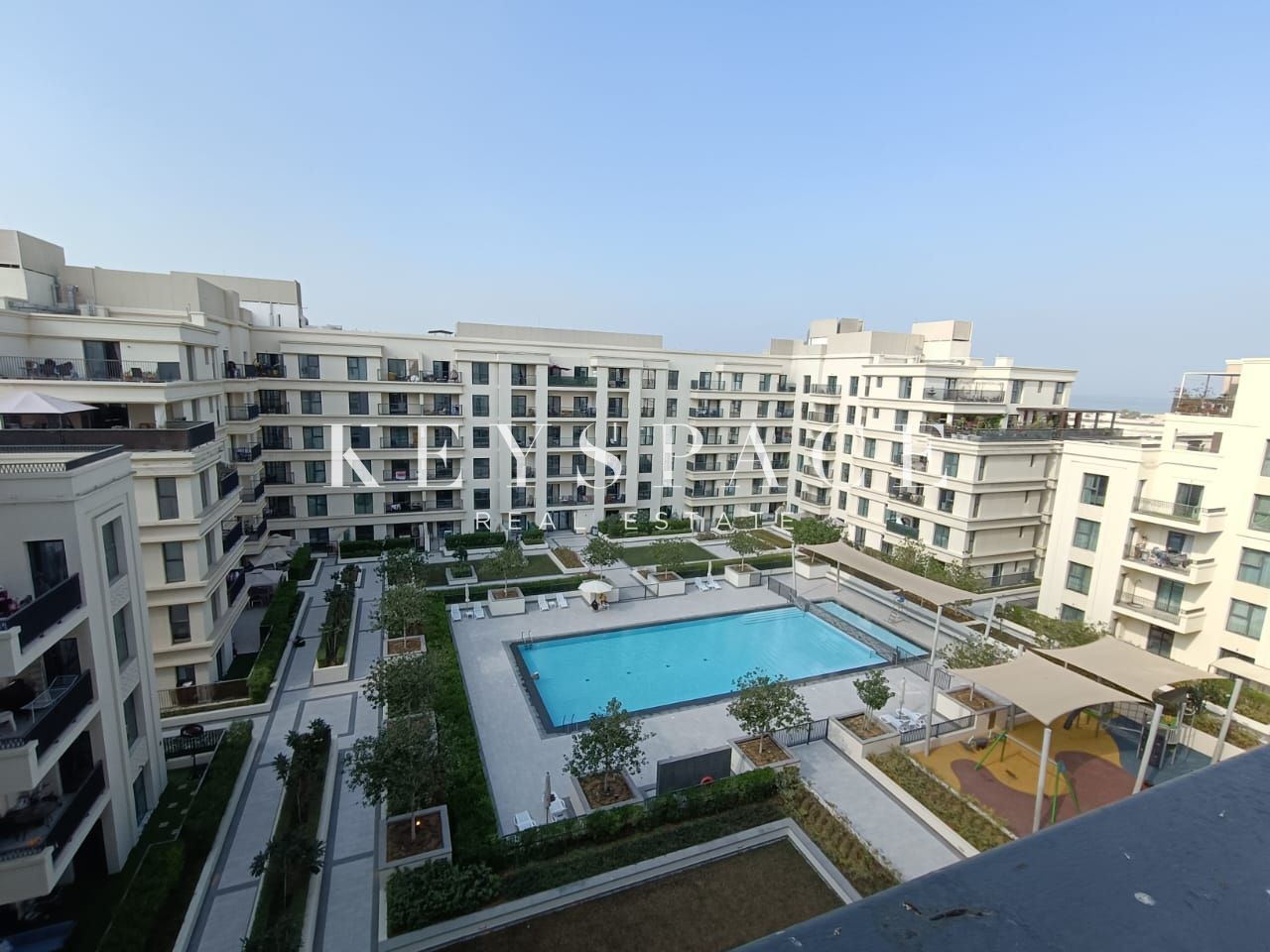 Ready to Move | Waterfront Elegance | Vacant | Resale | Hot Deal
