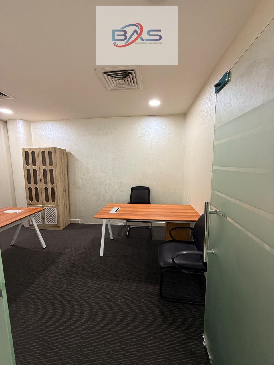 Office for Rent | 407 -03 sqft | 300 AED 36750/year | Prime Location