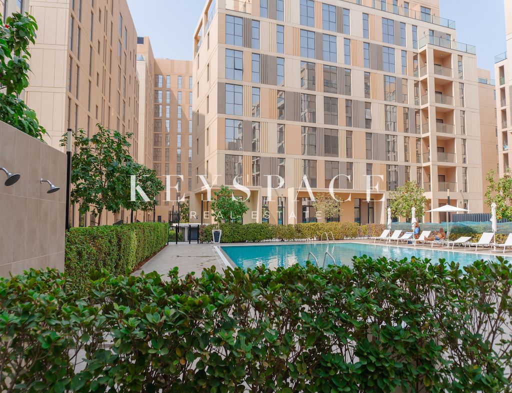 Spacious Apartment | Al Mamsha | Resale