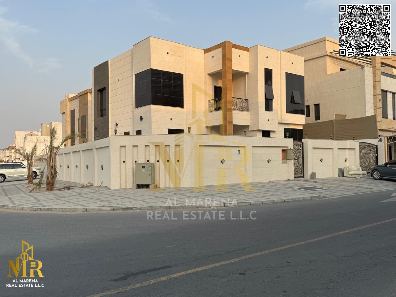 A golden opportunity to own a villa - in Al Helio 2, two-story corner, 5 master bedrooms, separate living room and hall, internal courtyard and extern