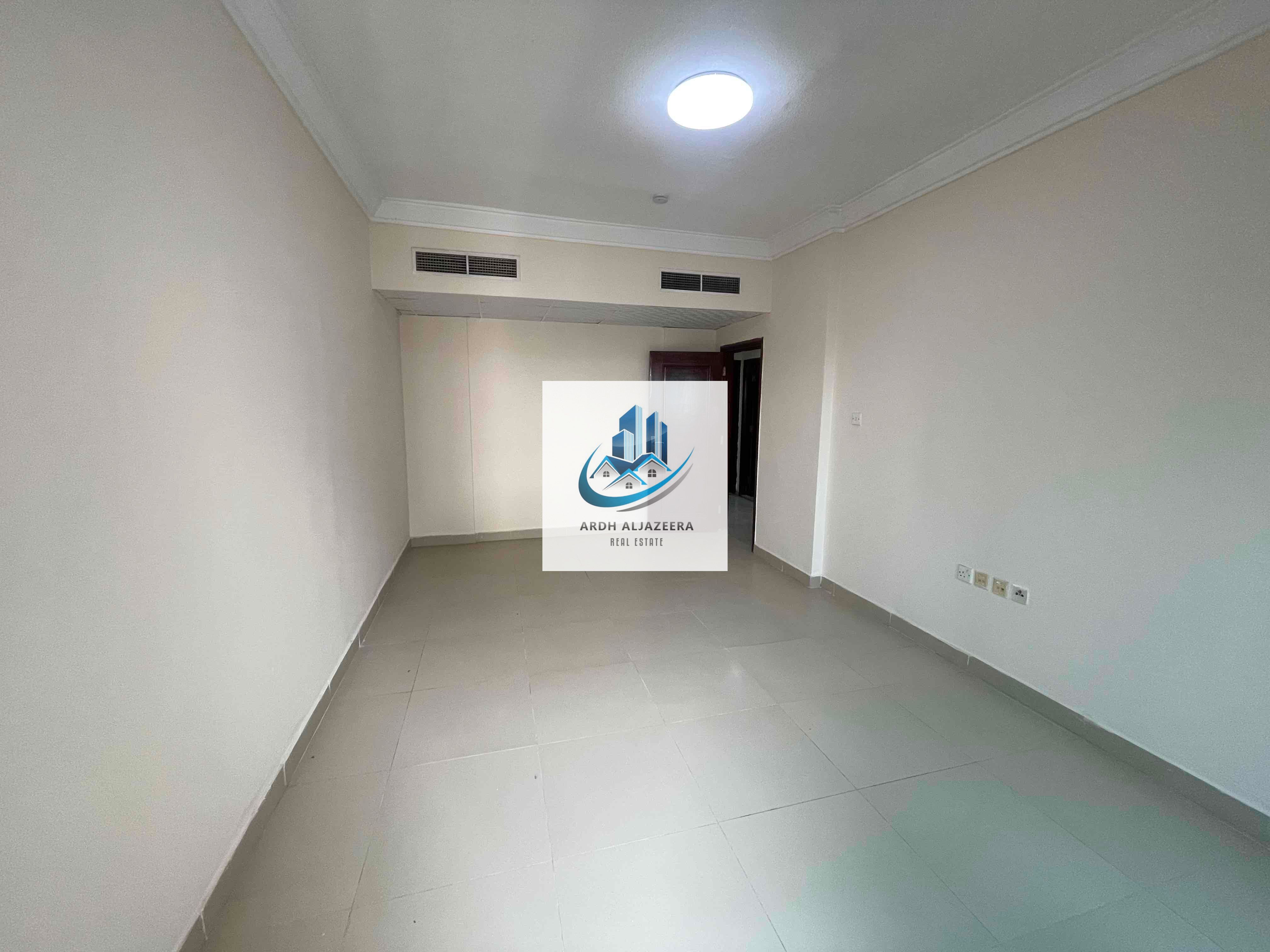2bhk Big Size Apartment Balcony 2 washroom Big Bedroom