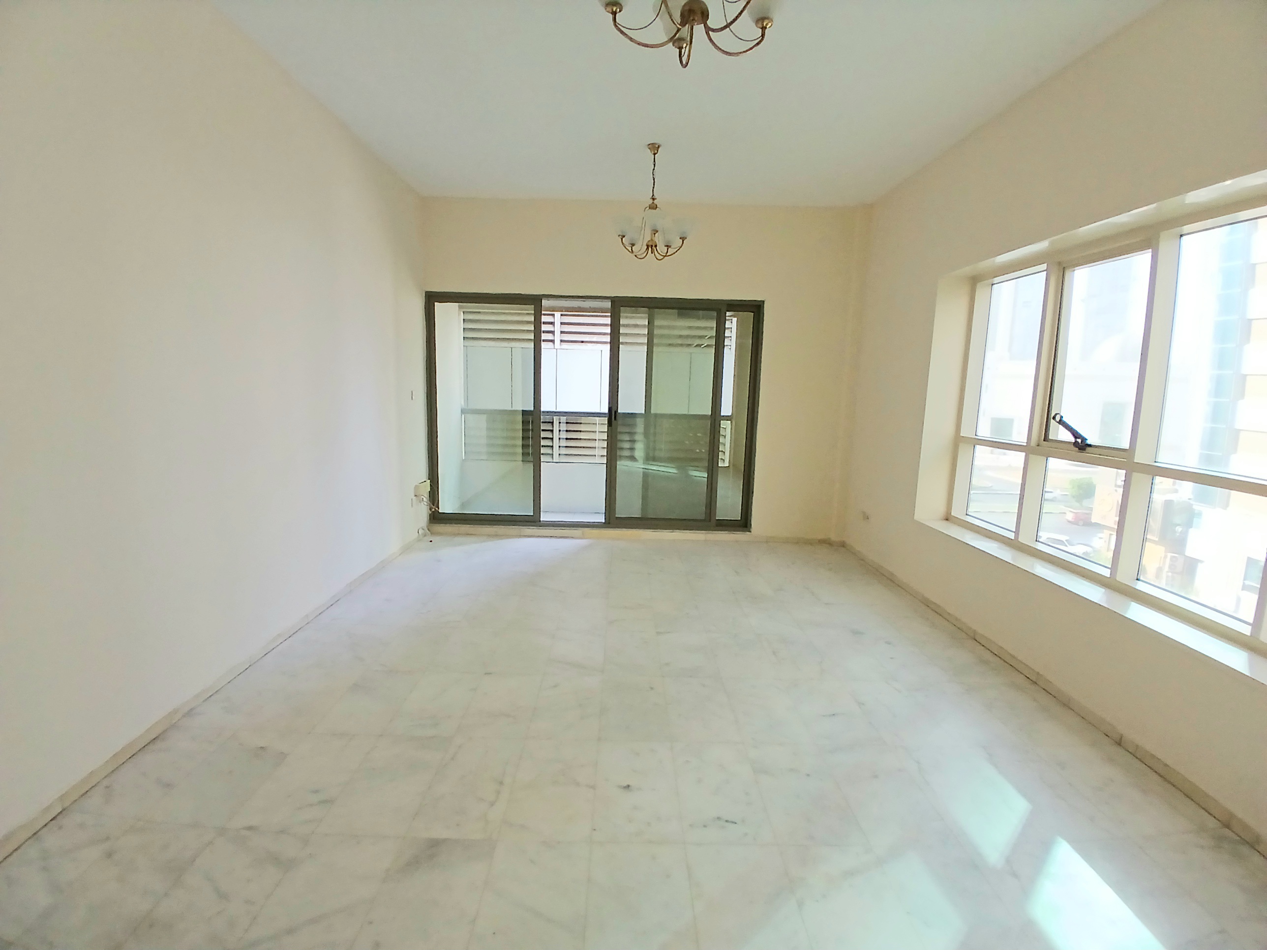 Hot OFFER SPECIOUS 2Bhk With Balcony,Wardrobe | 4 cheques|Easy Access to Dubai
