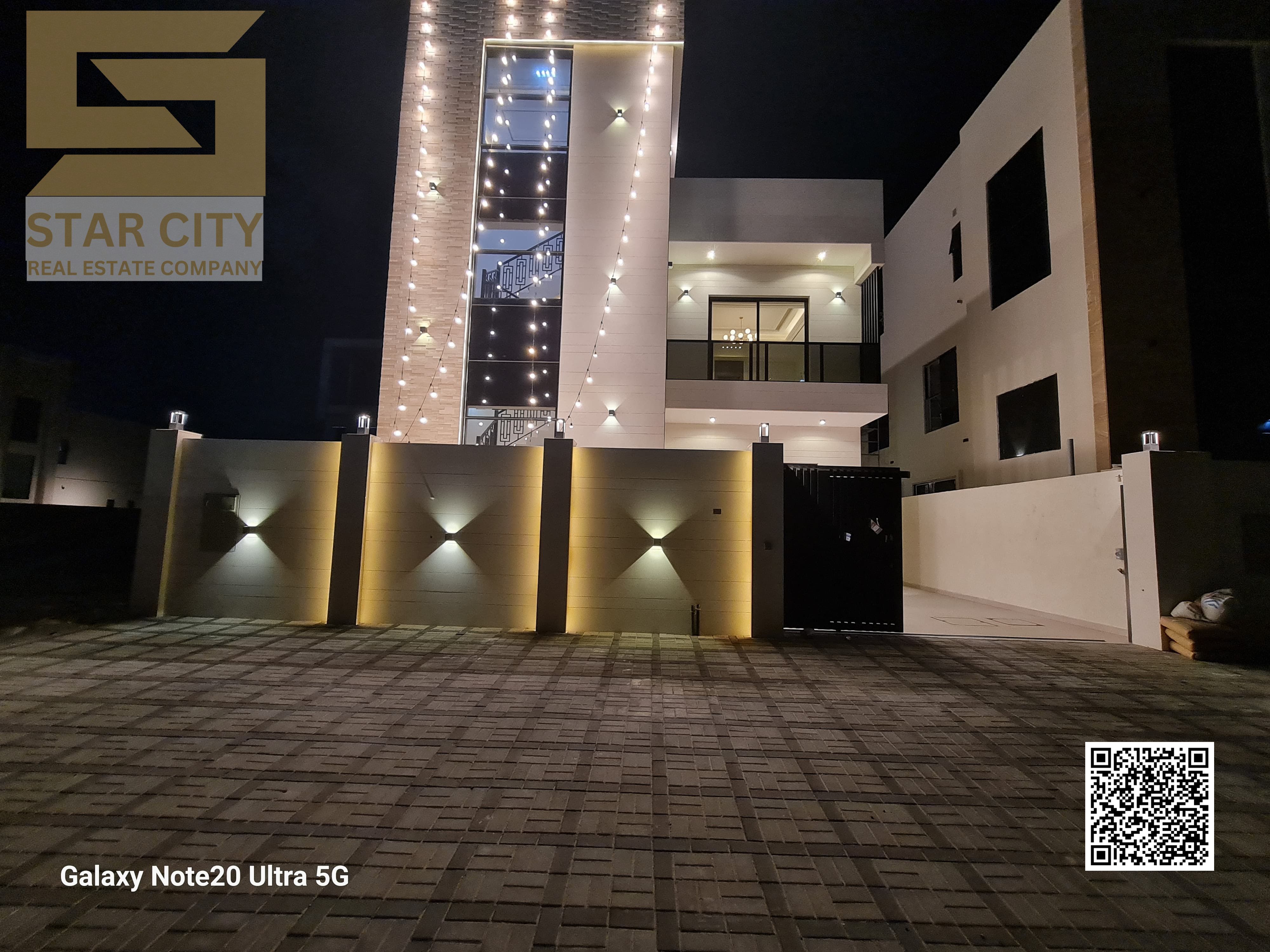 Luxury villa for sale in Al Bahia – 5 master rooms + maid’s room | Land area: 3014 feet²