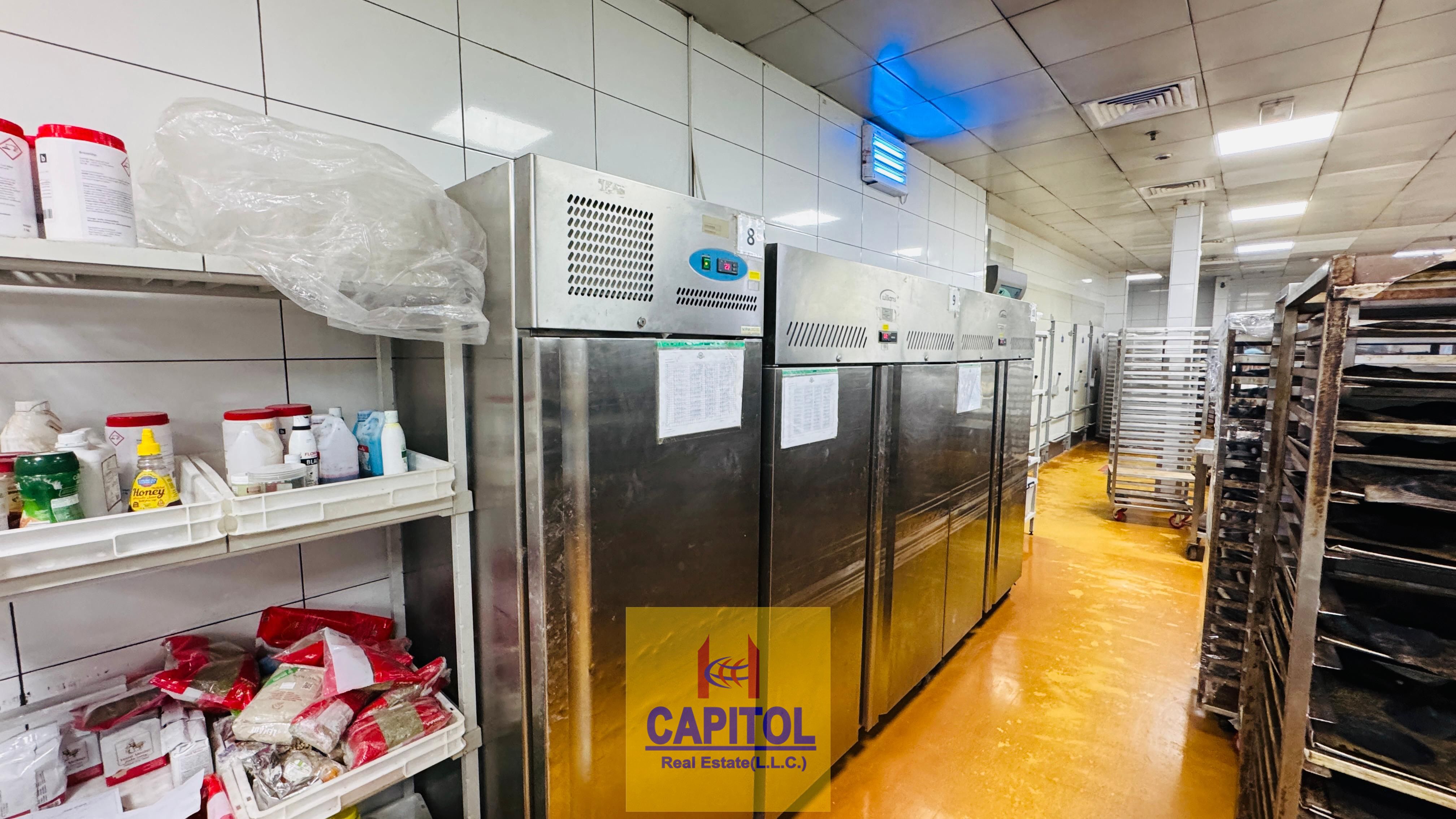 880k KITCHEN / BAKERY WAREHOUSE DIRECT FROM OWNER PRIME LOCATION READY TO MOVE IN AL QUOZ INDUSTRIAL AREA 4