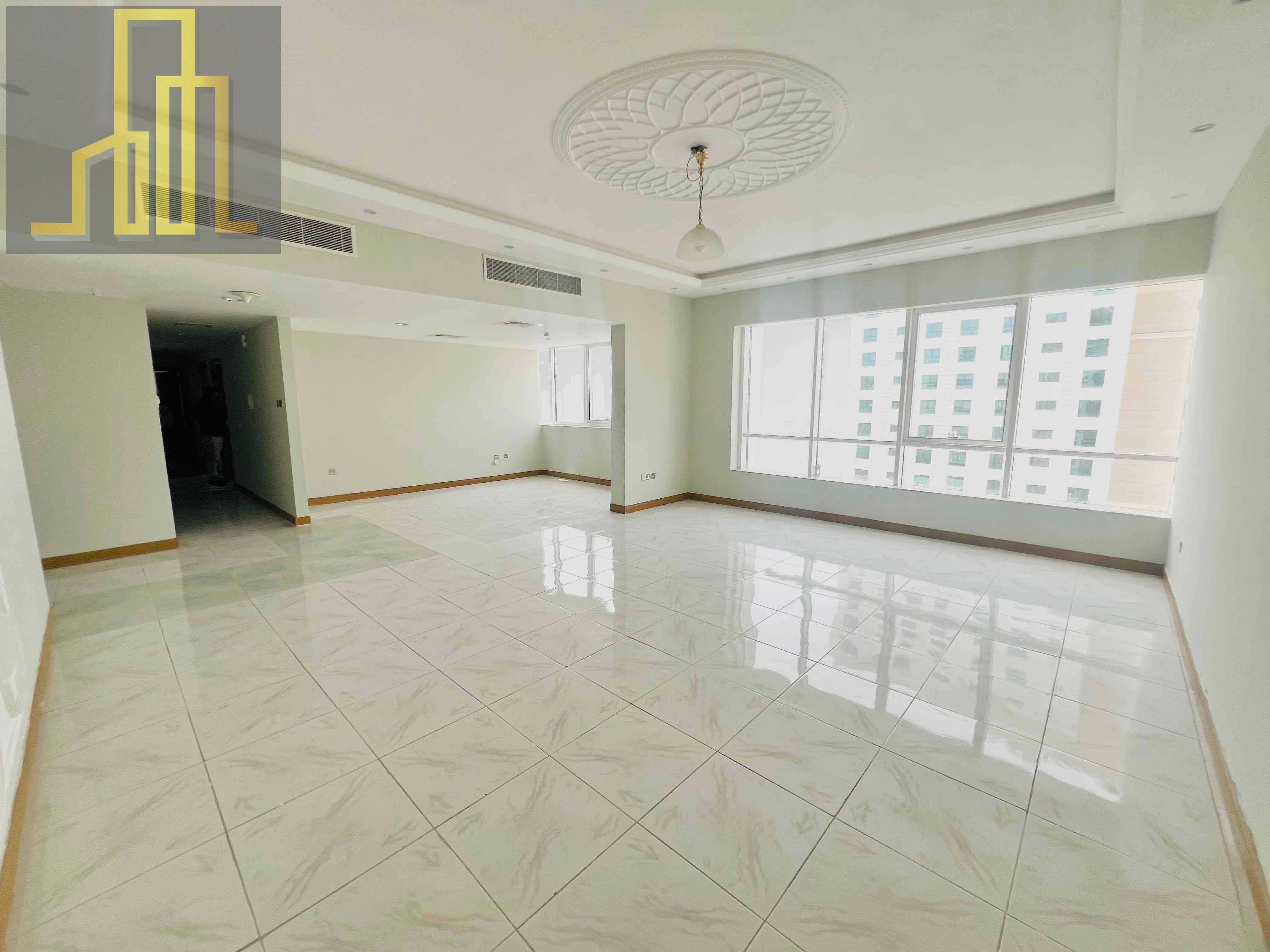 Sea view / Chiller free 2bhk with Maid room / Very huge size close to Al noor mosque