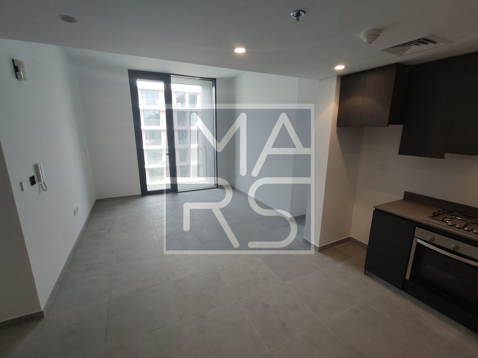 Modern Luxury 2 BR in Heart of Sharjah-Free Hold