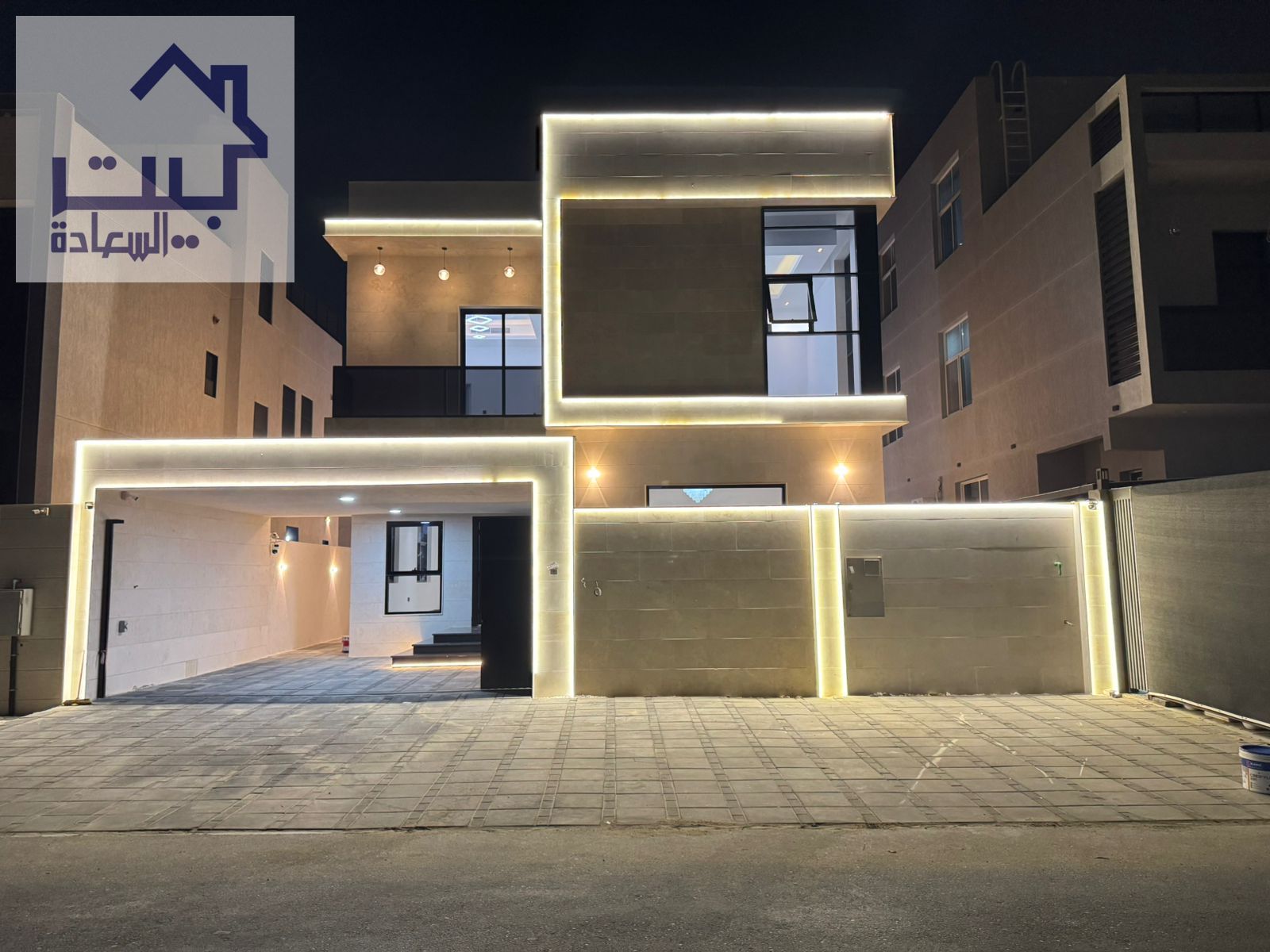 Exceptional freehold real estate offer in Ajman - Al Yasmeen! A modern villa with the highest finishing standards, first occupant, two floors and a ro
