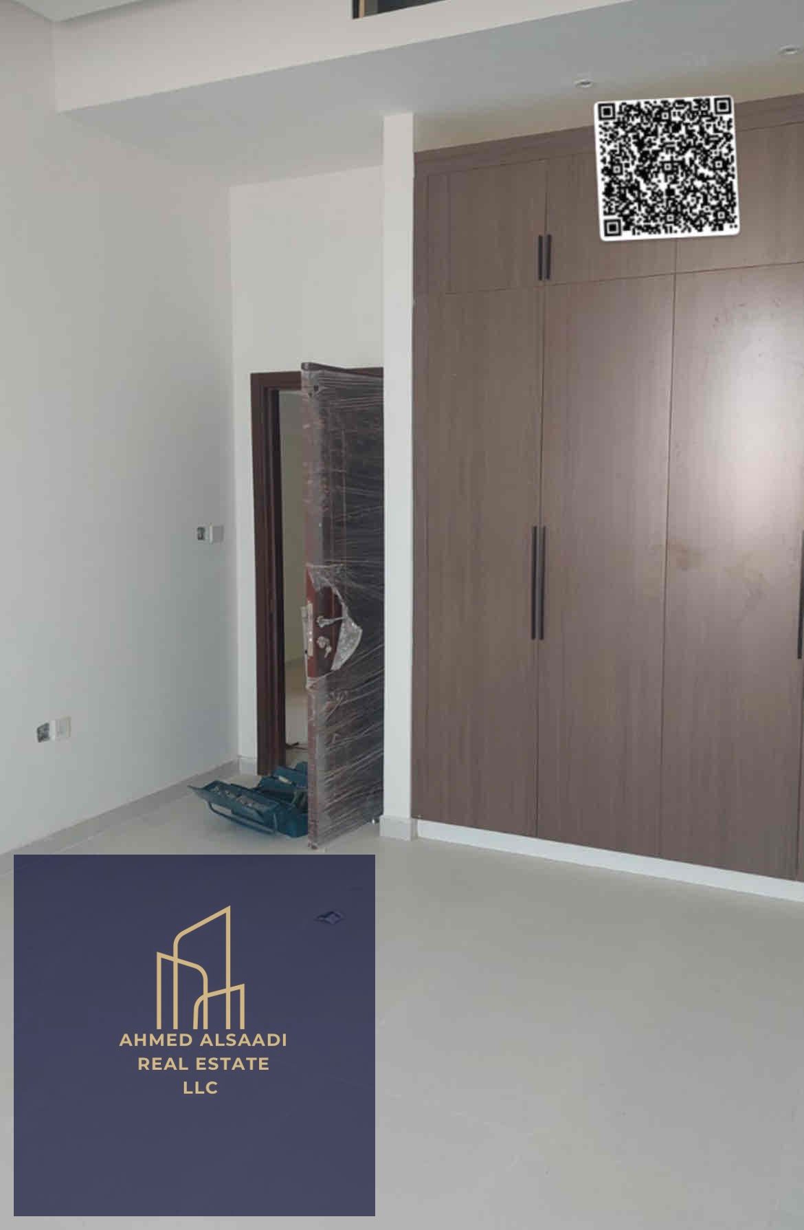 4 bedroom townhouse BRAND NEW