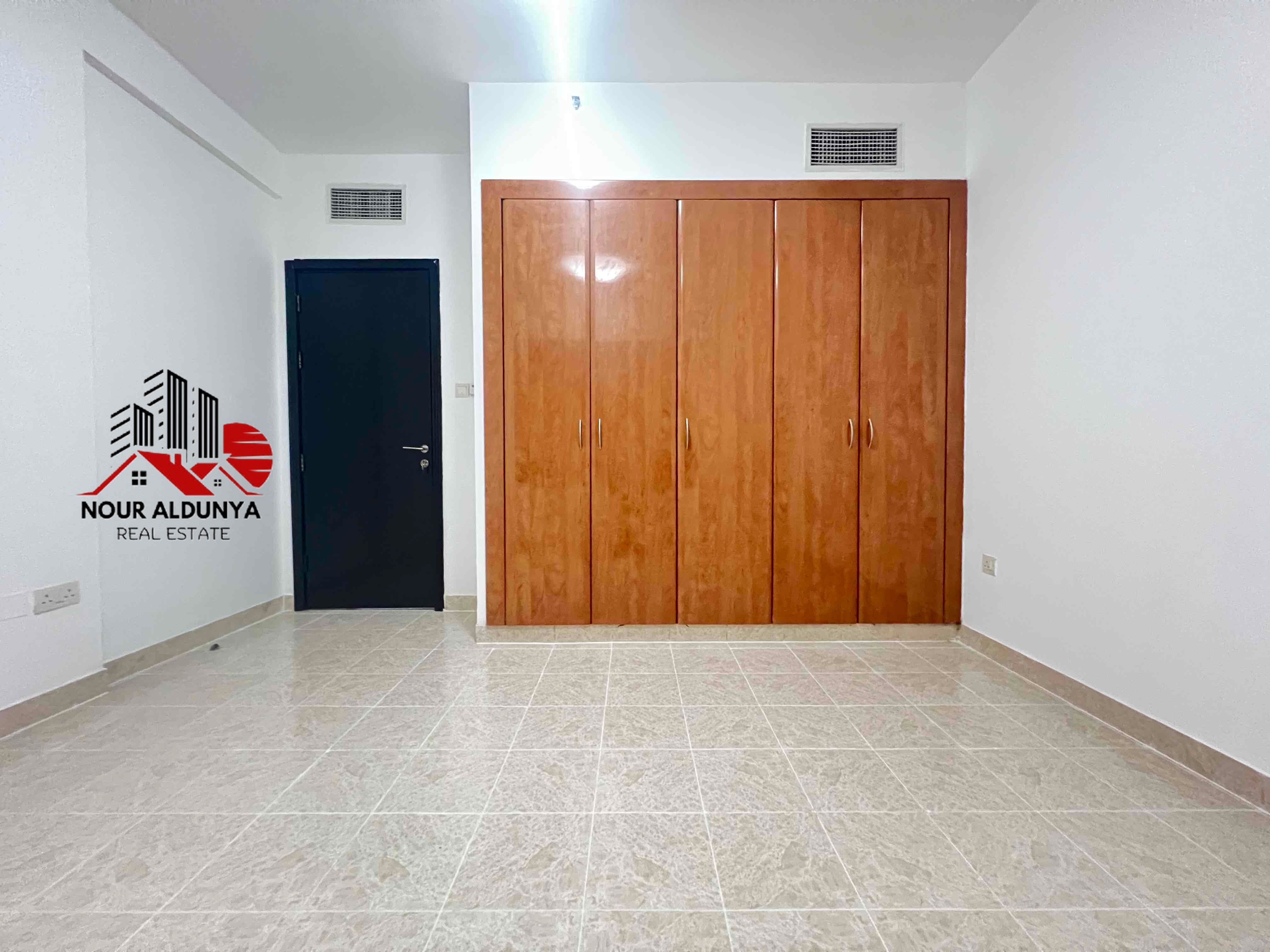 NEAR STADIUM METRO 3BHK+STORE ROOM+LAUNDRY ROOM BALCONY GYM POOL PARKING ONLY FOR FAMILY