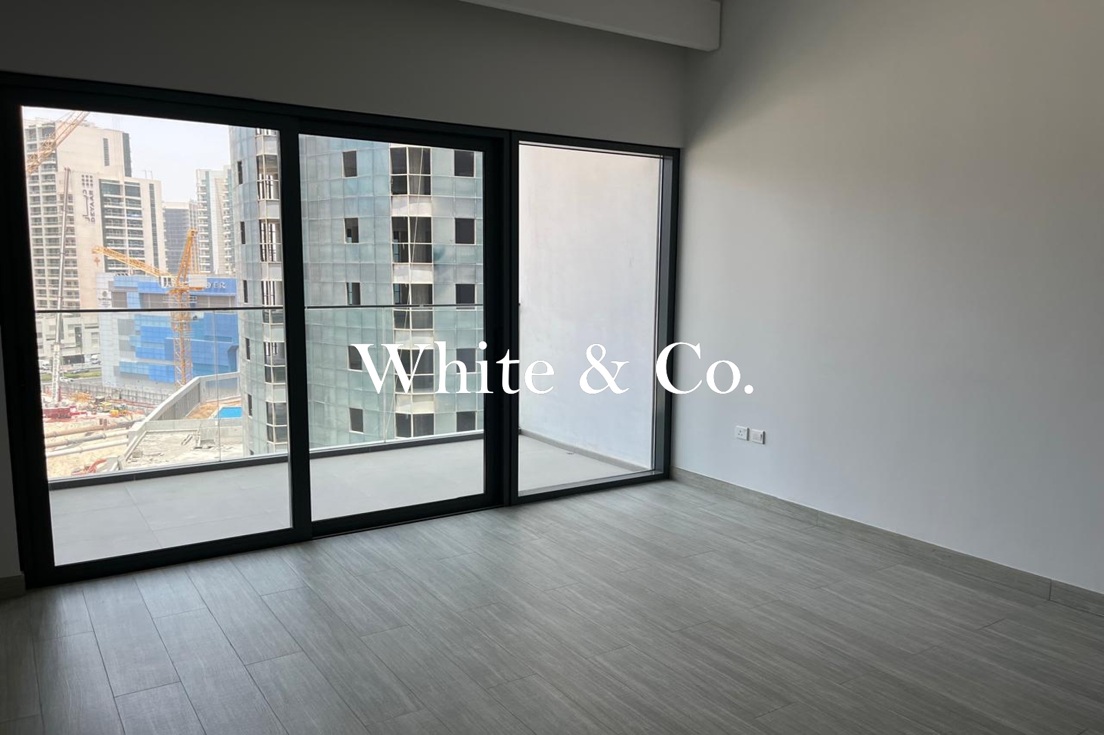 Burj Khalifa View | Modern Unit | Vacant