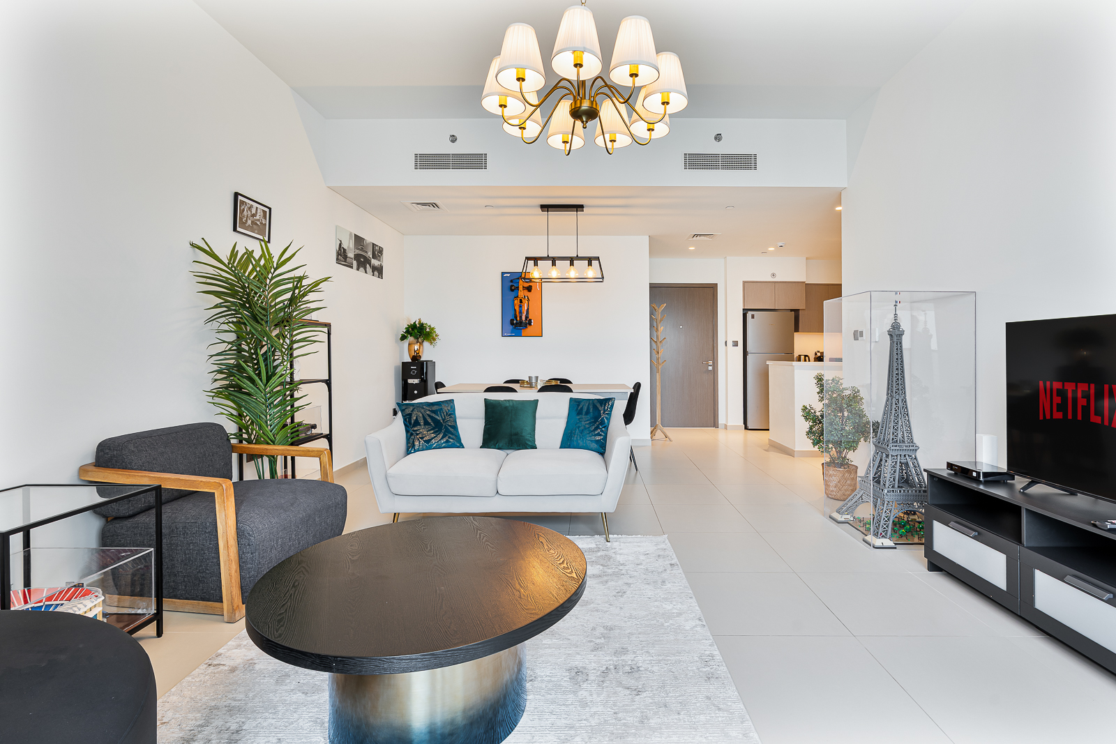 Exquisite 3BR APT Near Burj Khalifa and Dubai Mall | Furnished | Flexible term