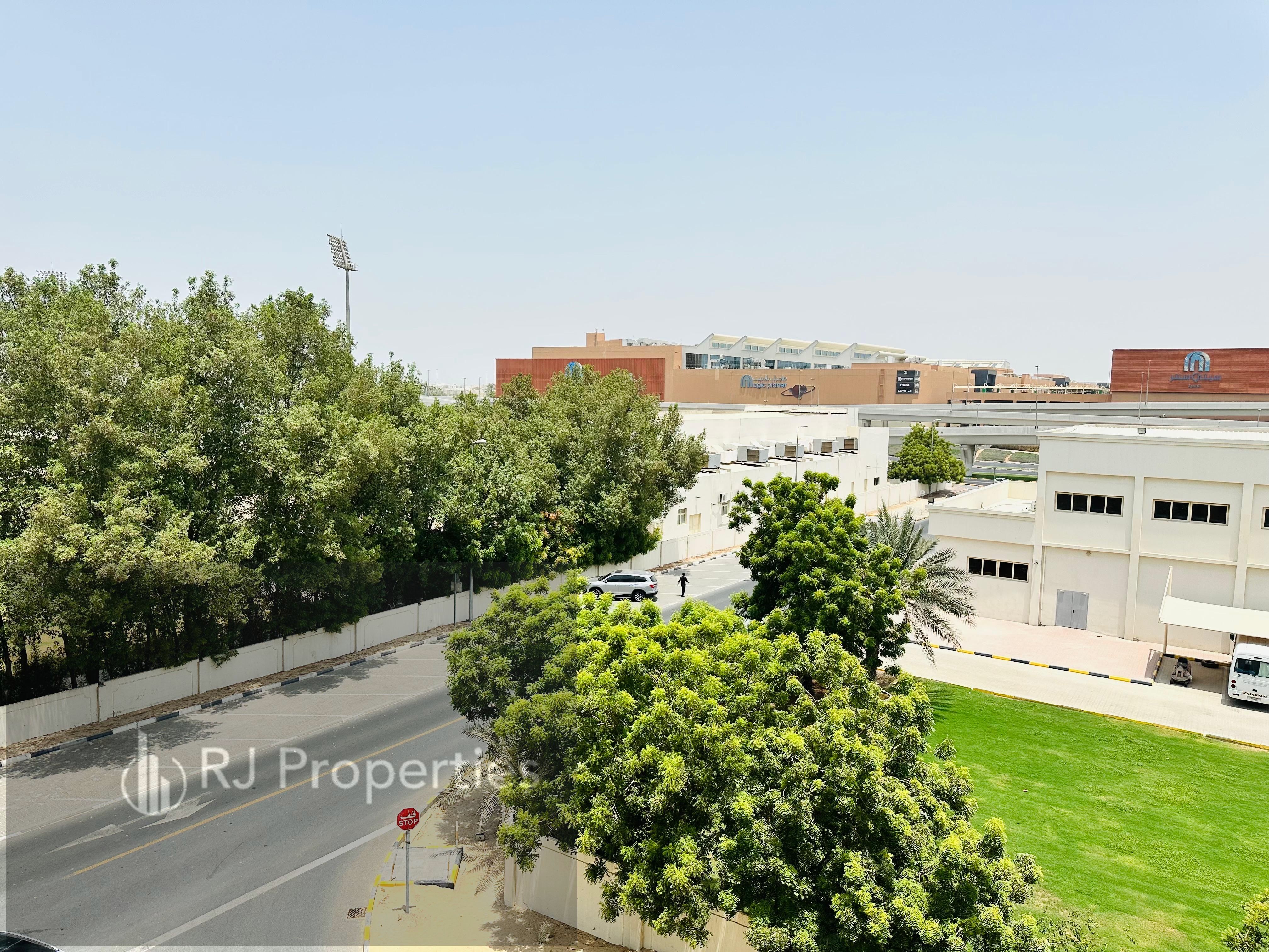 2 bhk apartment - family building - spacious - balcony - wardrobes - free coverd parking - easy access for Dubai