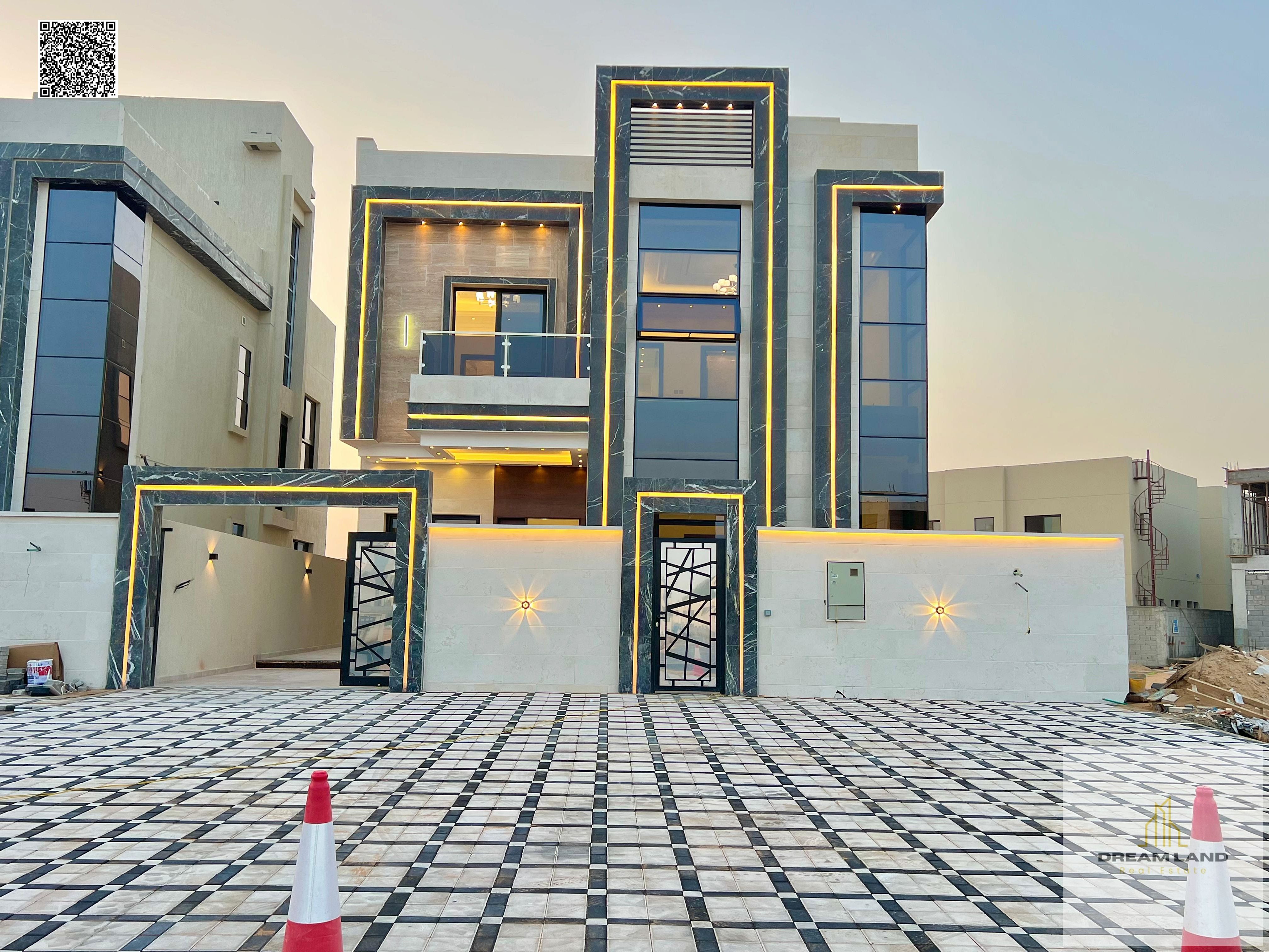 For sale, a modern villa with a distinctive design, 5 rooms and a roof, at a price including registration and ownership fees.