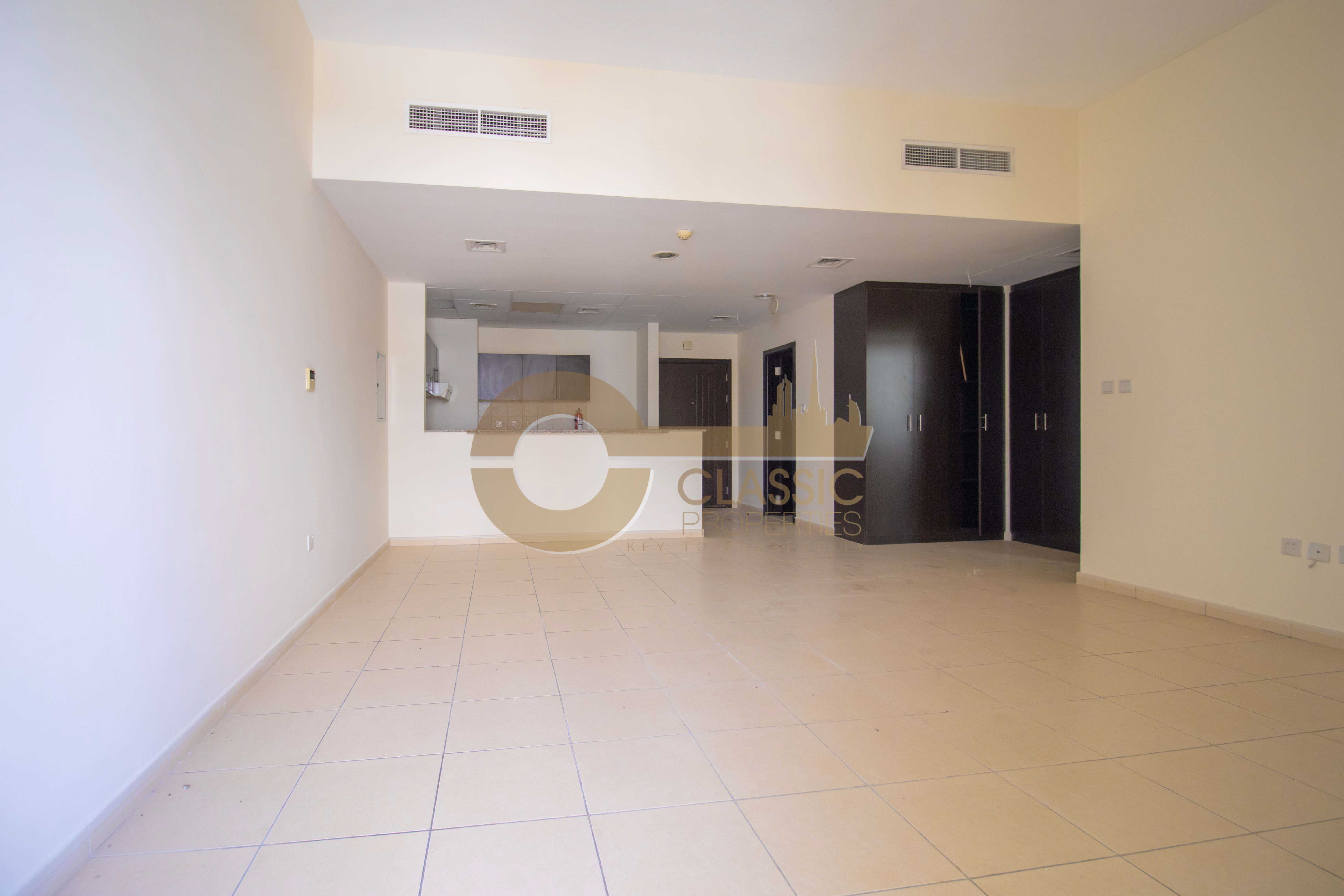 SPACIOUS 1BR | LAKE VIEW | EXCELLENT DEAL