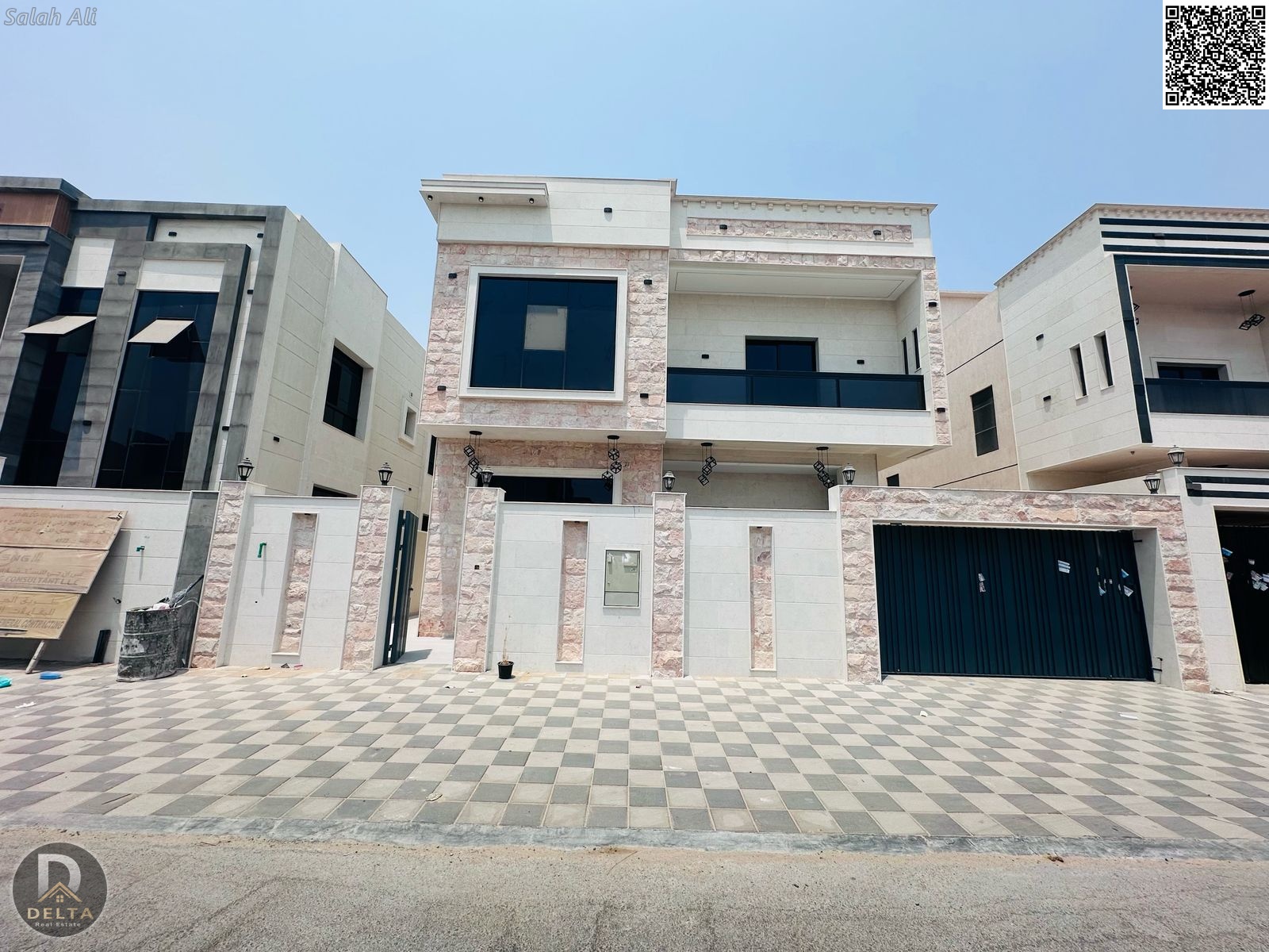 For sale in Al Yasmeen, central air conditioning, personal finishing, 5 master bedrooms with wardrobes, freehold for all nationalities.