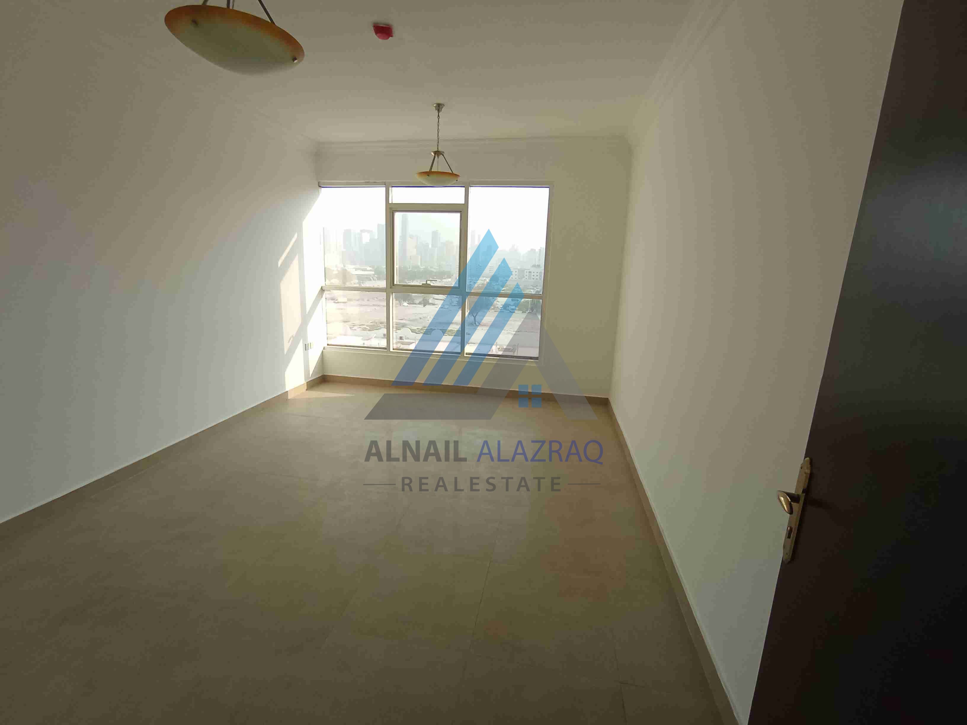 One bedroom apartment on the Dubai exit